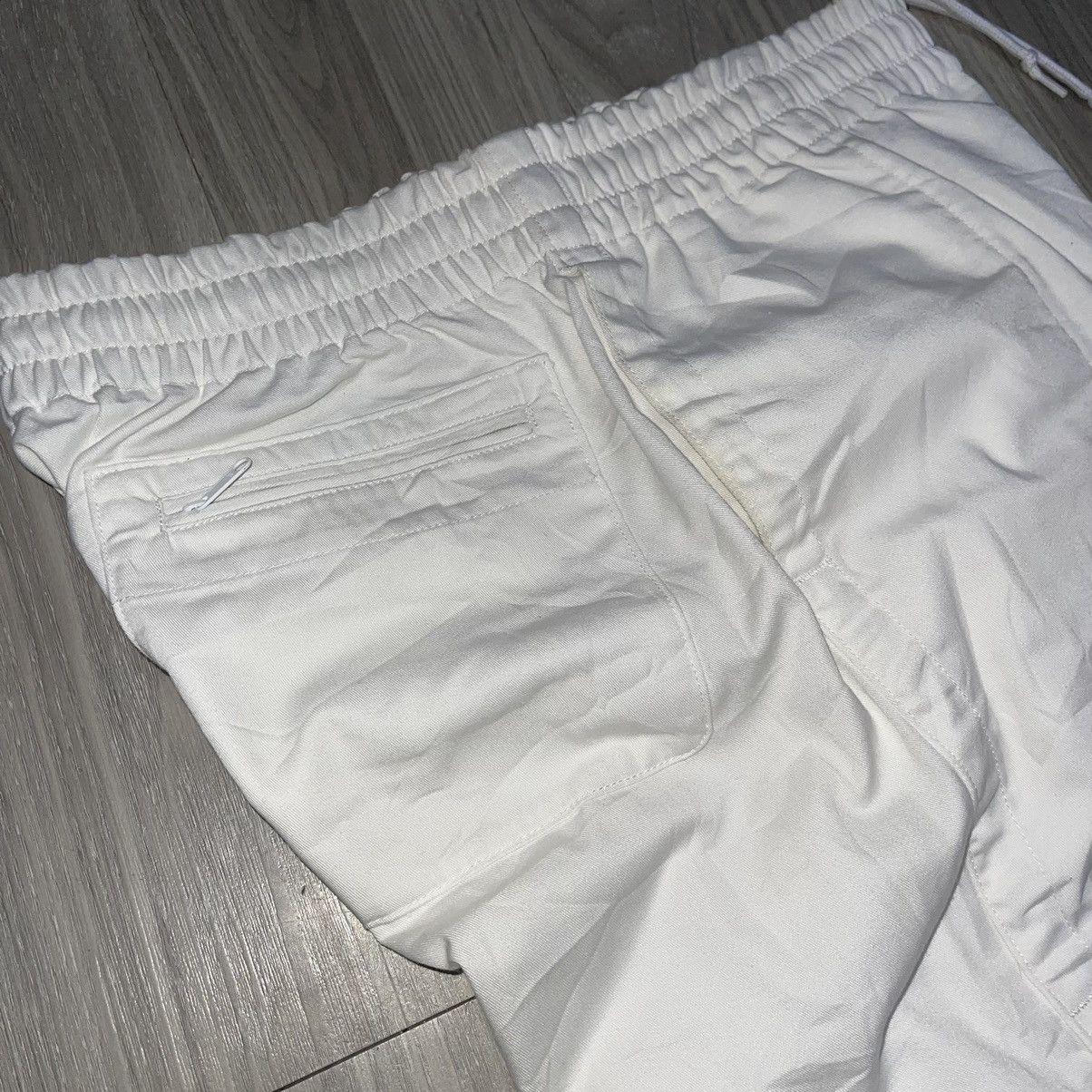 General Research Mountain Research 2010 - Sports Shorts Size US 33 - 5 Thumbnail