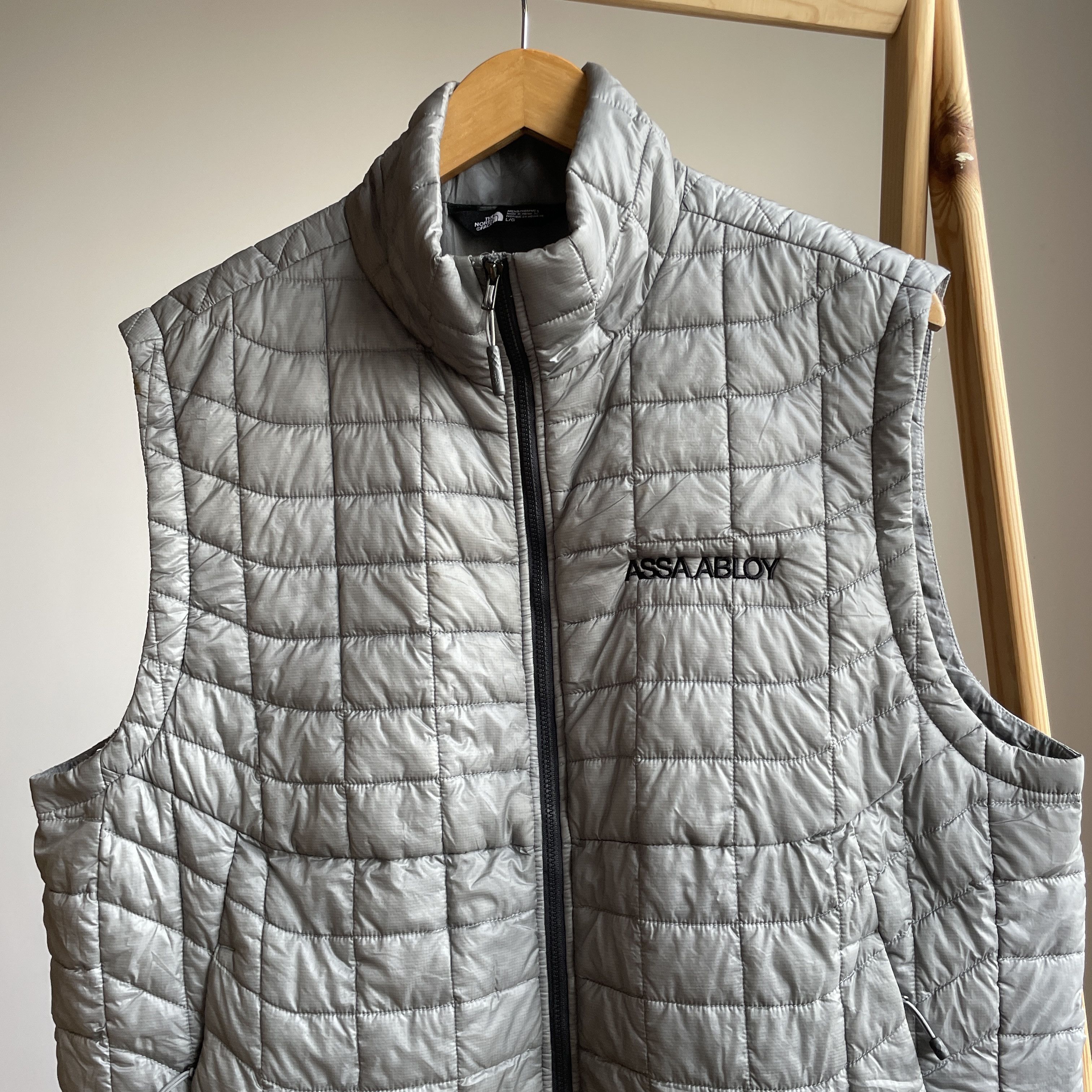 The North Face The North Face Thermo Ball Trekker Vest Size L Size US L / EU 52-54 / 3 - 4 Thumbnail