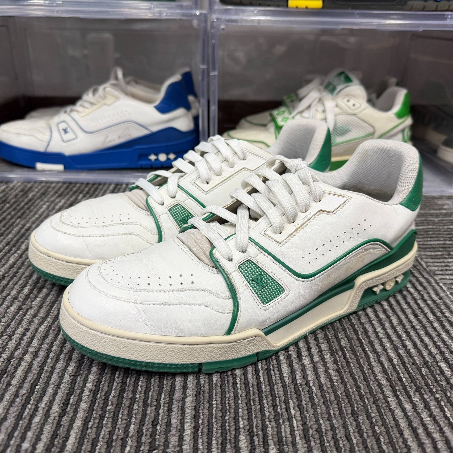 Louis Vuitton Louis Vuitton Training Green Lowtop Sneakers 9 Men Size US 9 / EU 42 - 1 Thumbnail