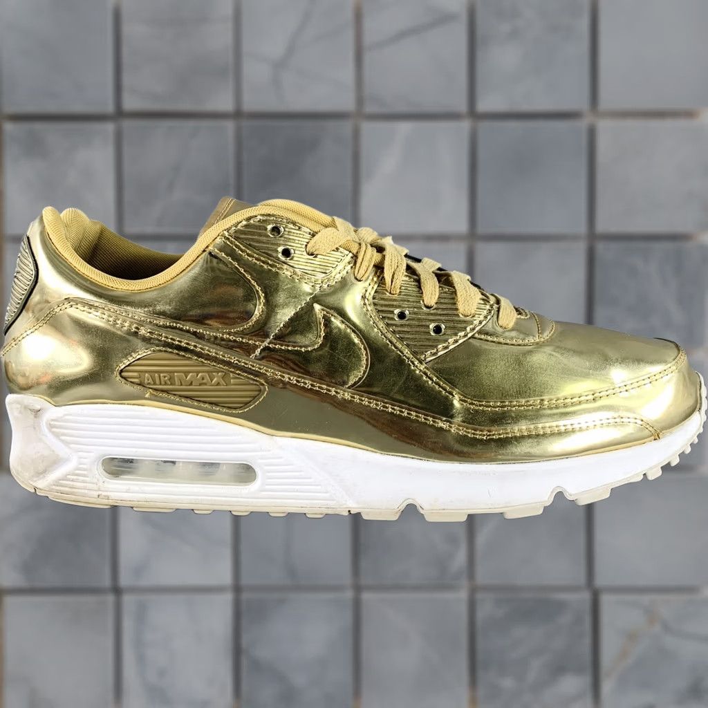 Nike NIKE 30th Anniversary Gold Metallic Low Top Sneakers 2020 Size 15.5 Size XXL / US 16-18 / IT 52-54 - 1 Thumbnail