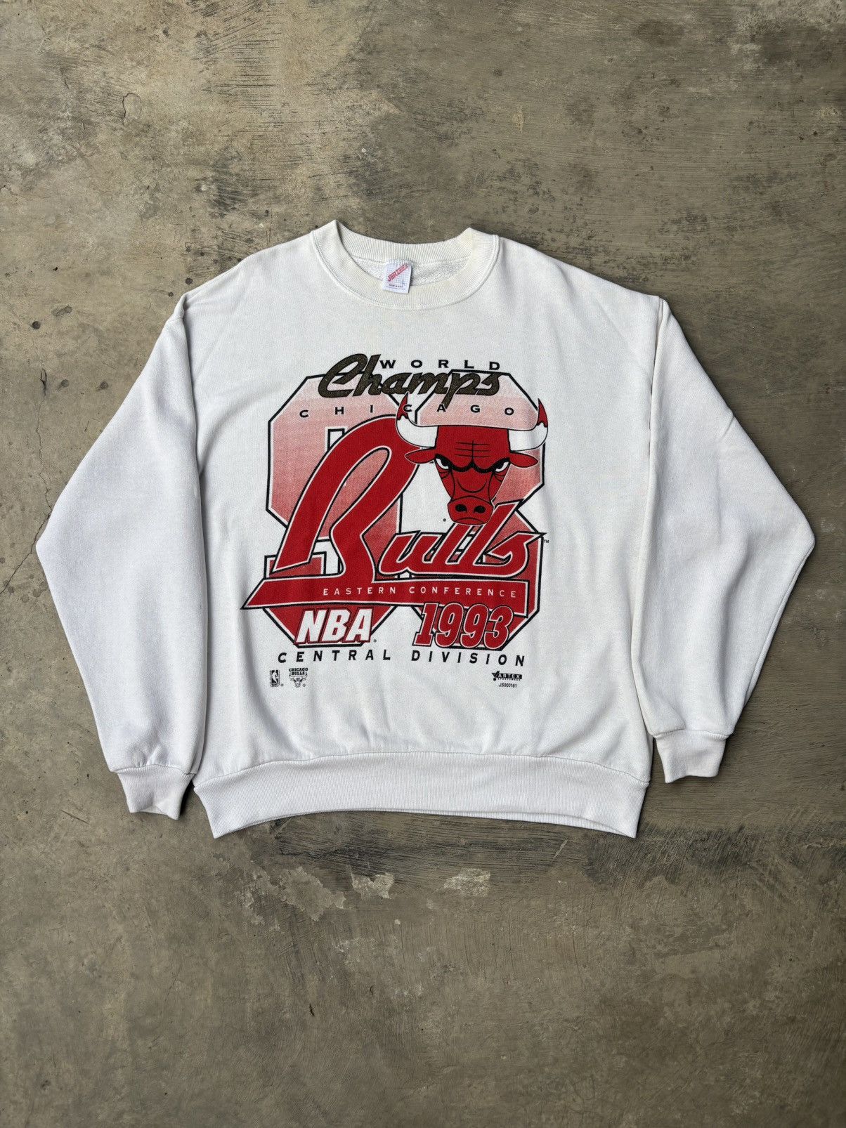 Jerzees Vintage 90’s Chicago Bulls World Champs Sweatshirt Size US M / EU 48-50 / 2 - 1 Thumbnail