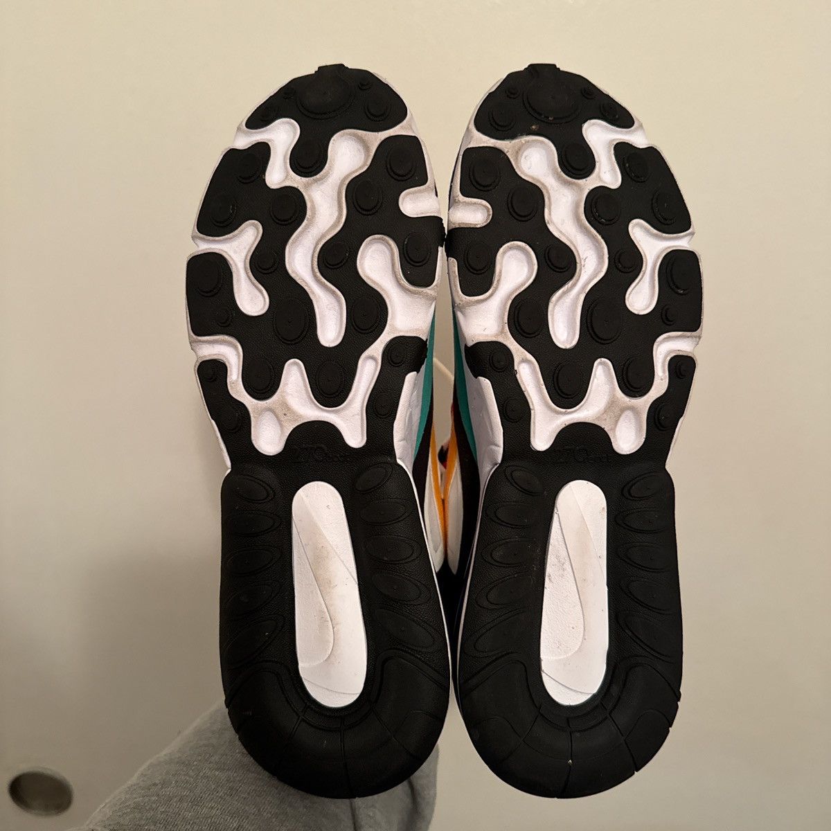 Nike Nike Air Max 270 React “Bauhaus” Size US 8.5 / EU 41-42 - 6 Thumbnail