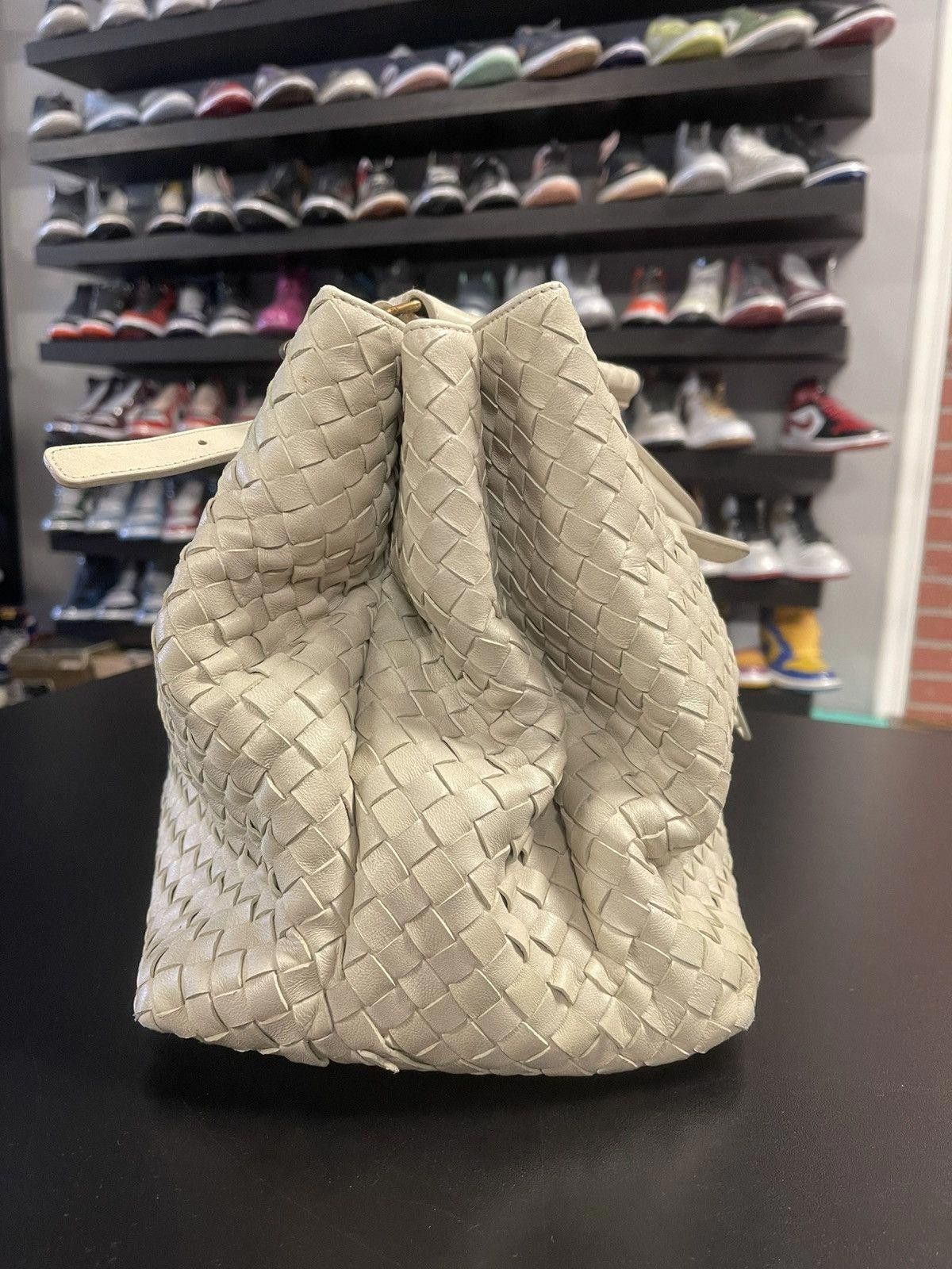 Bottega Veneta Bottega Venta Nappa Intrecciato Medium Roma Tote Marmo Size ONE SIZE - 10 Thumbnail