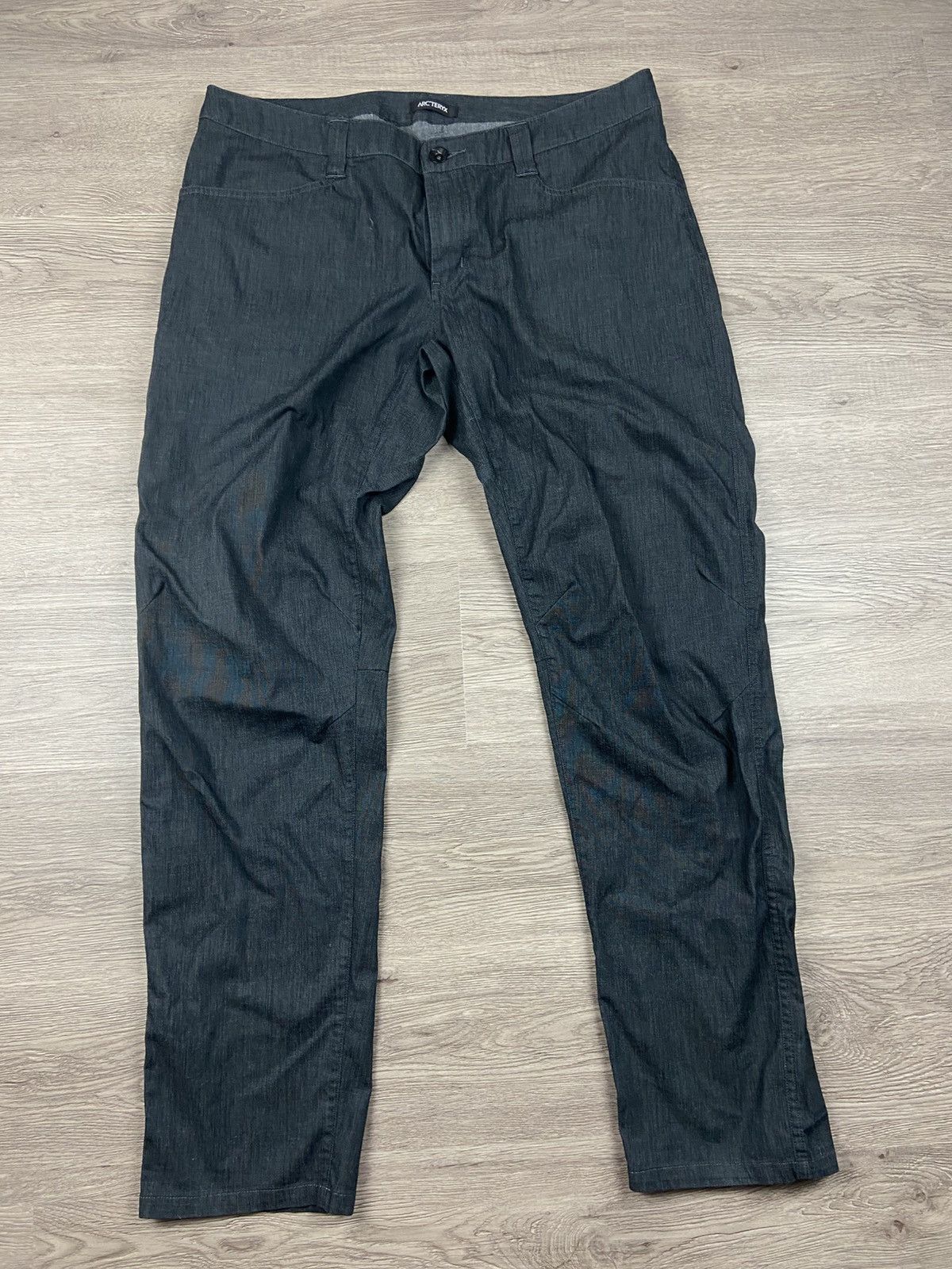 Arc'teryx New* Arc’teryx A2B Commuter Pants* men’s 38 reg charcoal Size US 38 / EU 54 - 1 Thumbnail