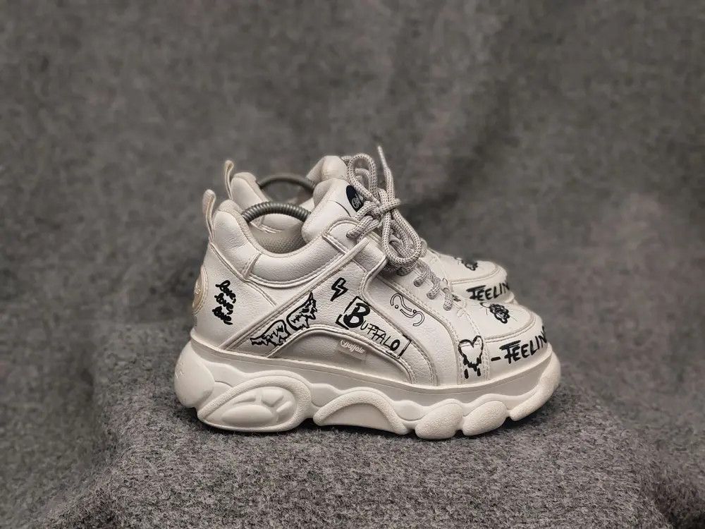 Buffalo London Buffalo Superge Cld Corin Oversized Paint Logo Sneakers Size US 6.5 / IT 36.5 - 1 Thumbnail
