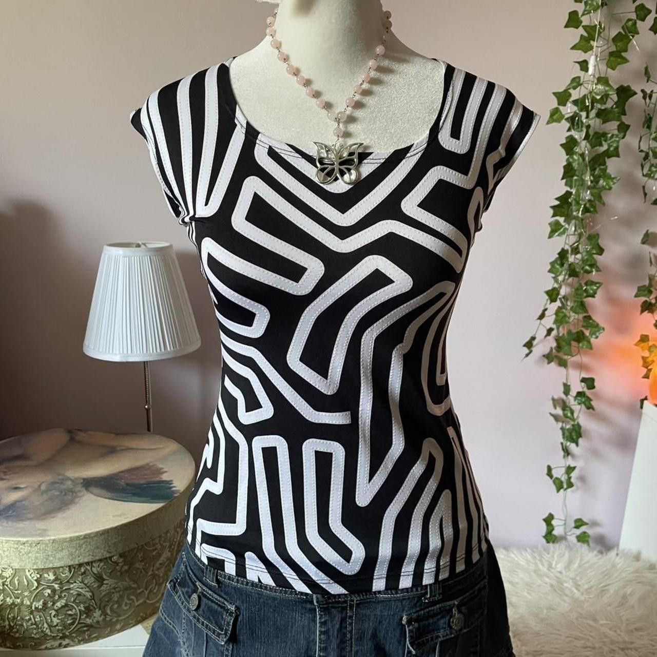 Vintage 2000s black and white geometric print square neck top Size S / US 4 / IT 40 - 2 Thumbnail