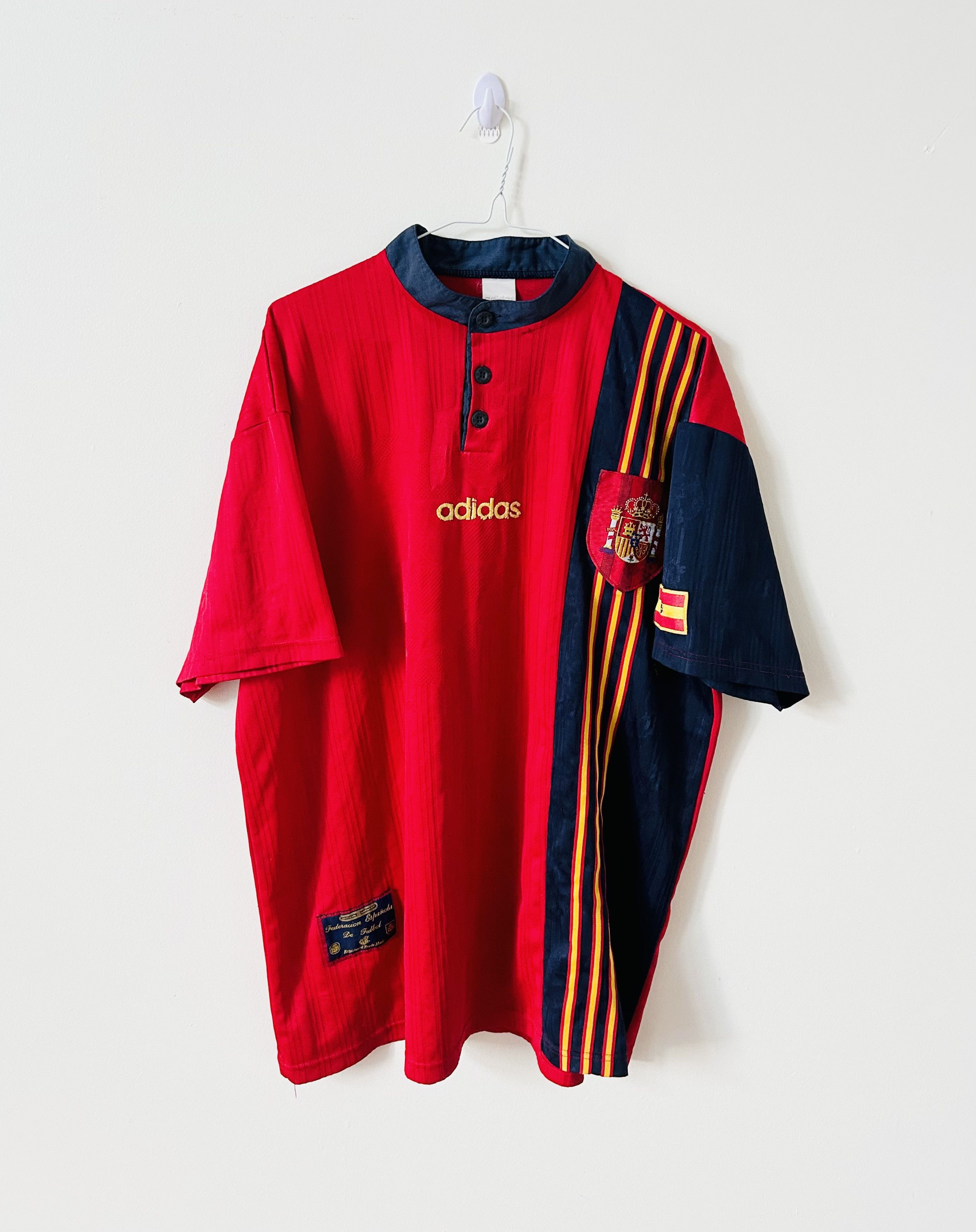 Adidas × Vintage spain 1996 home Size US XL / EU 56 / 4 - 1 Thumbnail