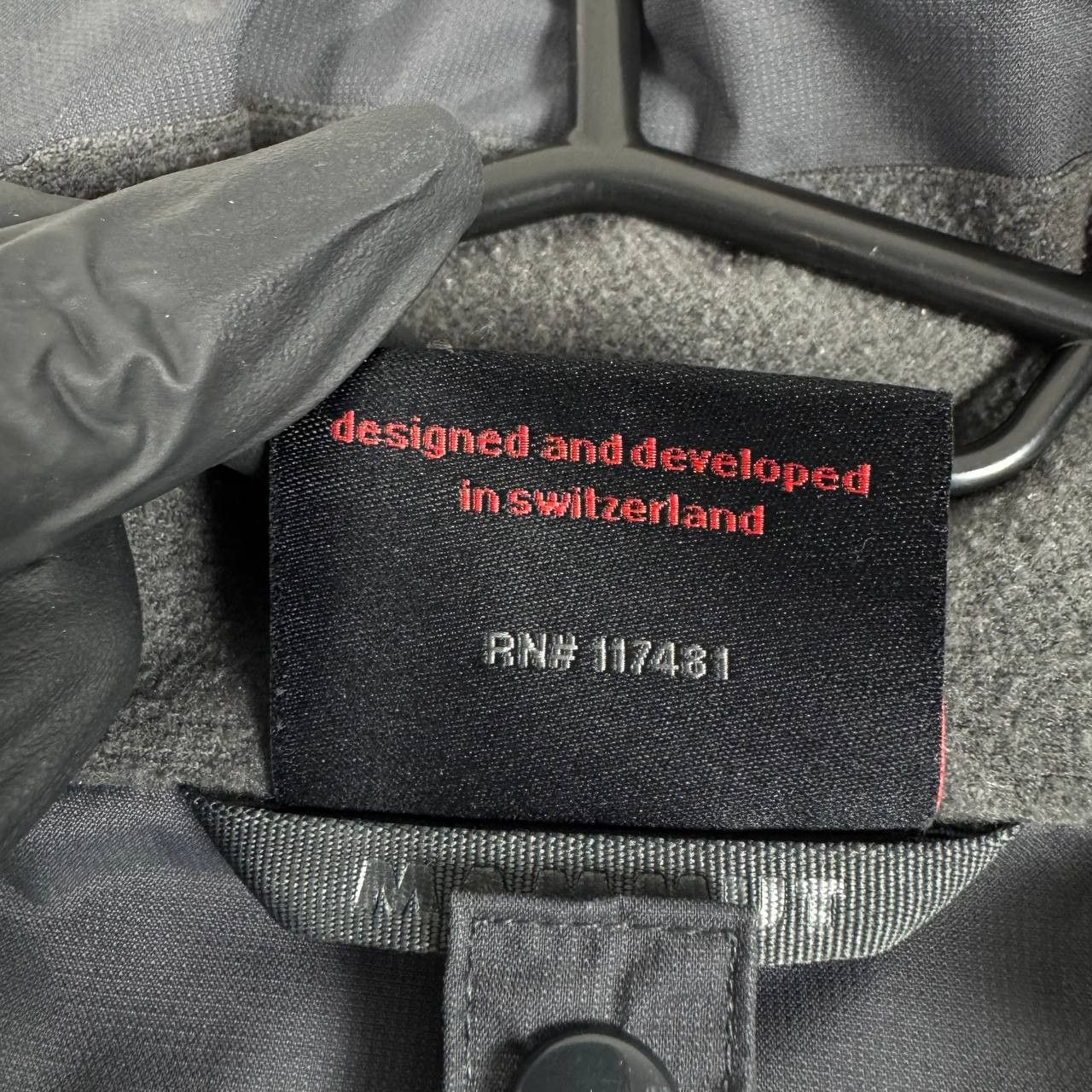 Mammut Mammut DryTech Waterproof Hooded Jacket Grey Mens Size M Size US M / EU 48-50 / 2 - 10 Thumbnail