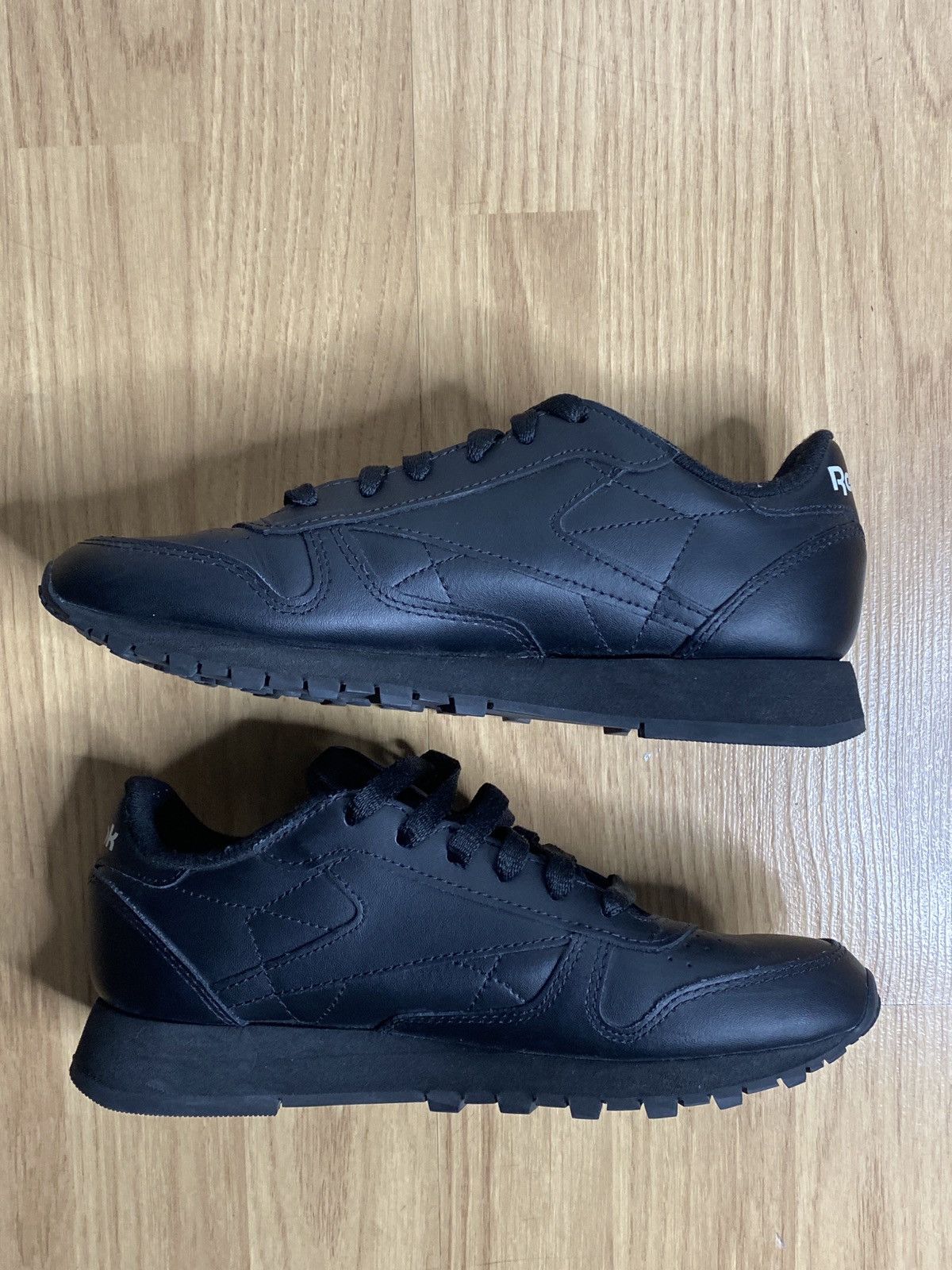 Reebok Reebok Wmns Classic Leather “Black Pure Grey” Size US 6.5 / IT 36.5 - 2 Thumbnail