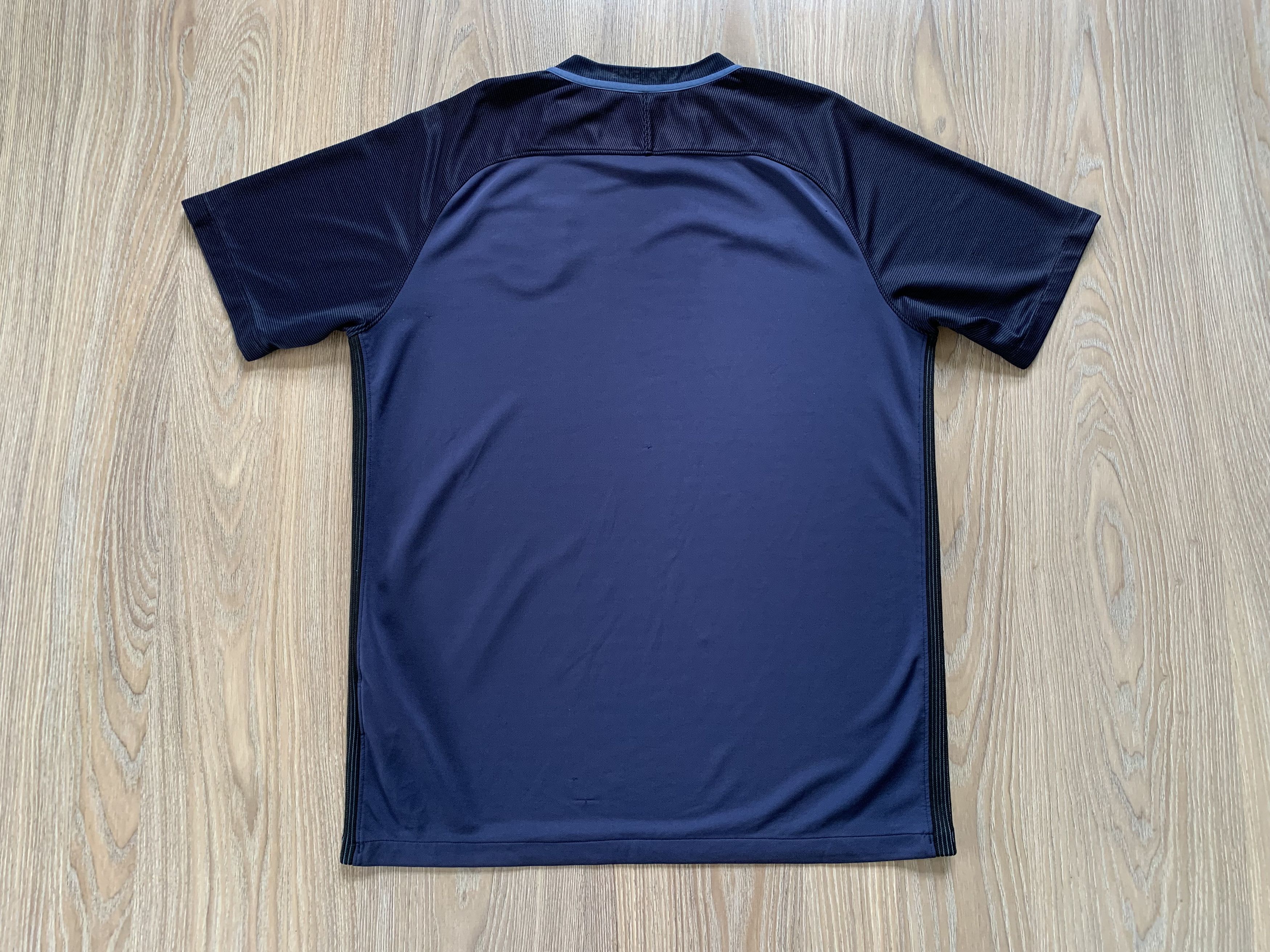 Nike Nike England Soccer Jersey 17-18 Size US S / EU 44-46 / 1 - 3 Thumbnail