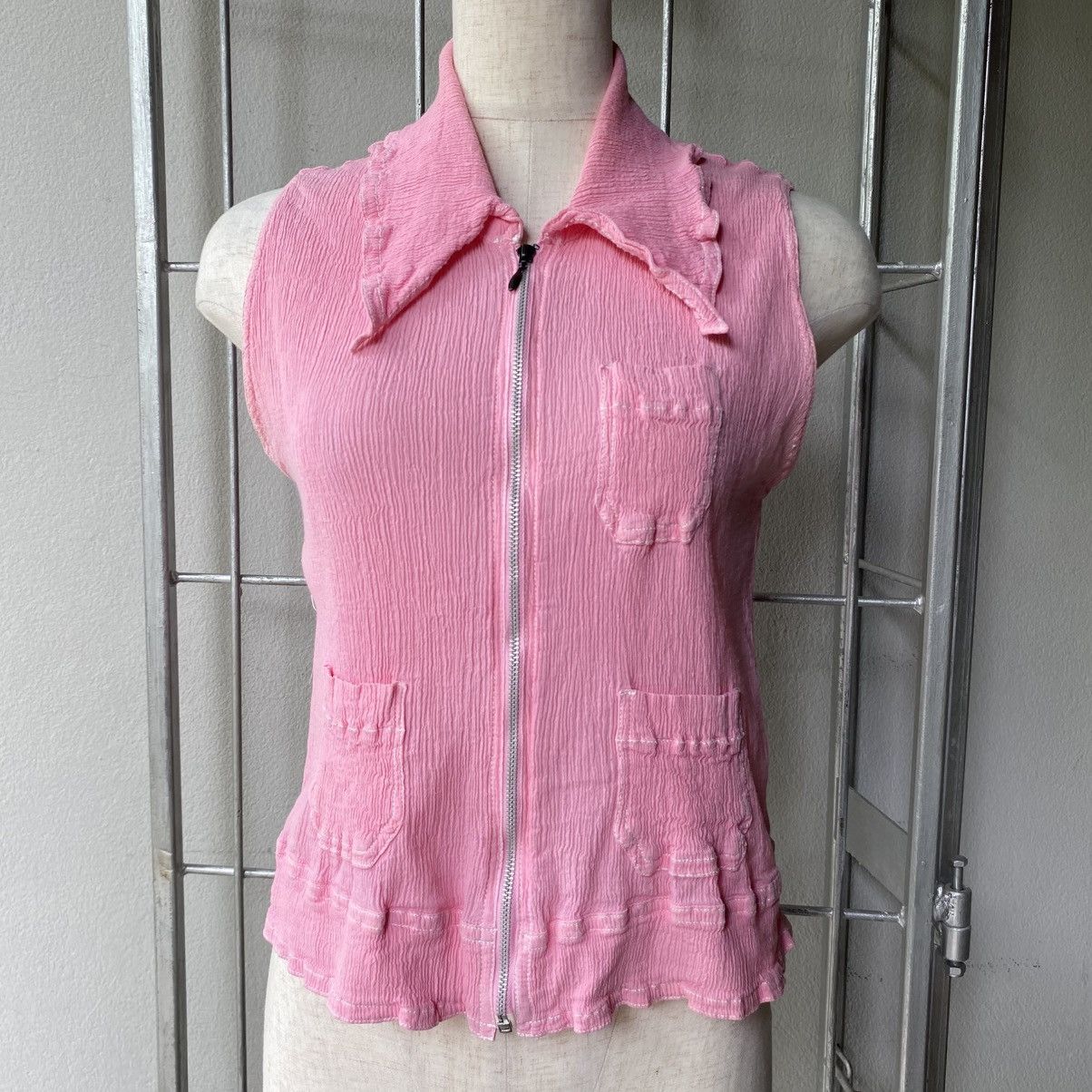 Tsumori Chisato Tsumori Chisato Pink Pleated Zip Sleeveless Shirt Size S / US 4 / IT 40 - 14 Thumbnail