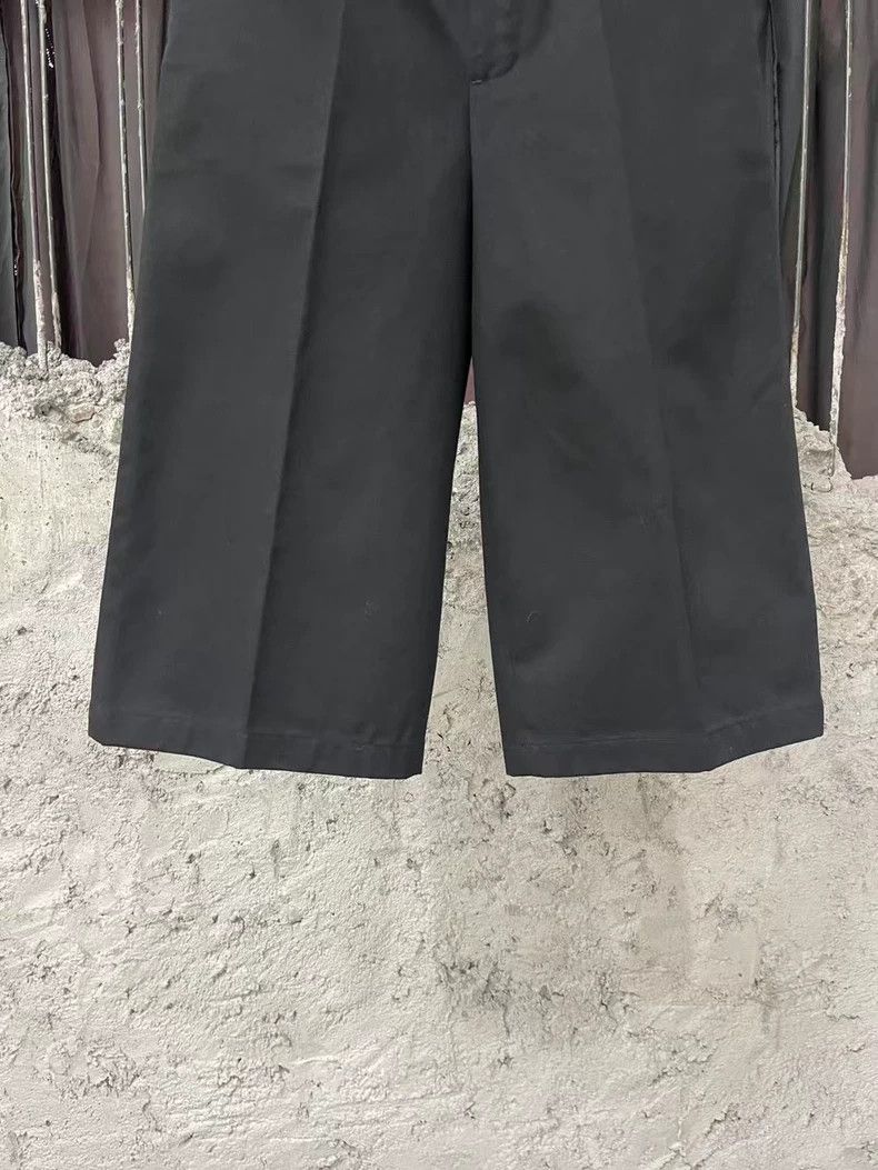 Balenciaga Balenciaga Solid black cropped suit shorts Size US 37 - 5 Thumbnail