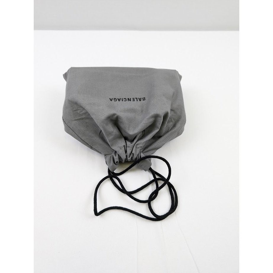 Balenciaga o1rshd1 Size: OS / BB Monogram Chain Shoulder Bag in Tan Size ONE SIZE - 16 Thumbnail