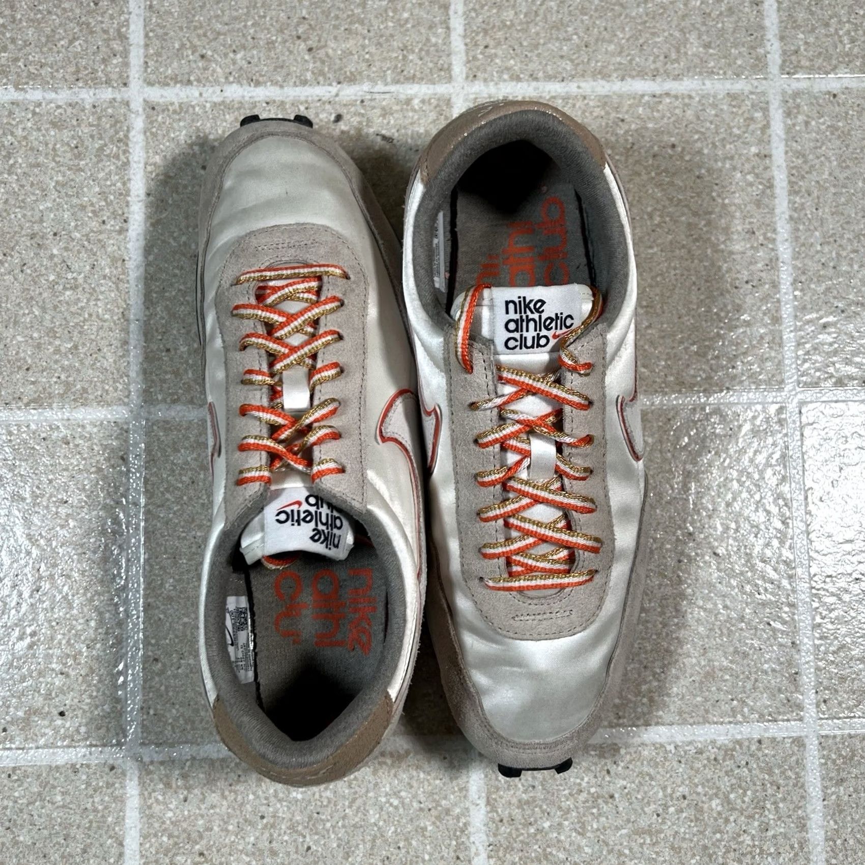 Nike VINTAGE? (no) [Assistant cannot determine vintage from data] Size US 9 / IT 39 - 6 Thumbnail