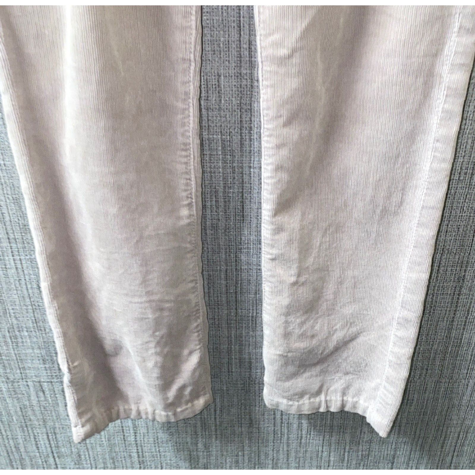 Vintage VINTAGE? No. Wait: The item is AG Adriano Goldschmied The Stevie Slim Straight Pants Beige 26R 28in Inseam Mens Cord Slim Straight. Size 26" / US 2 / IT 38 - 3 Thumbnail