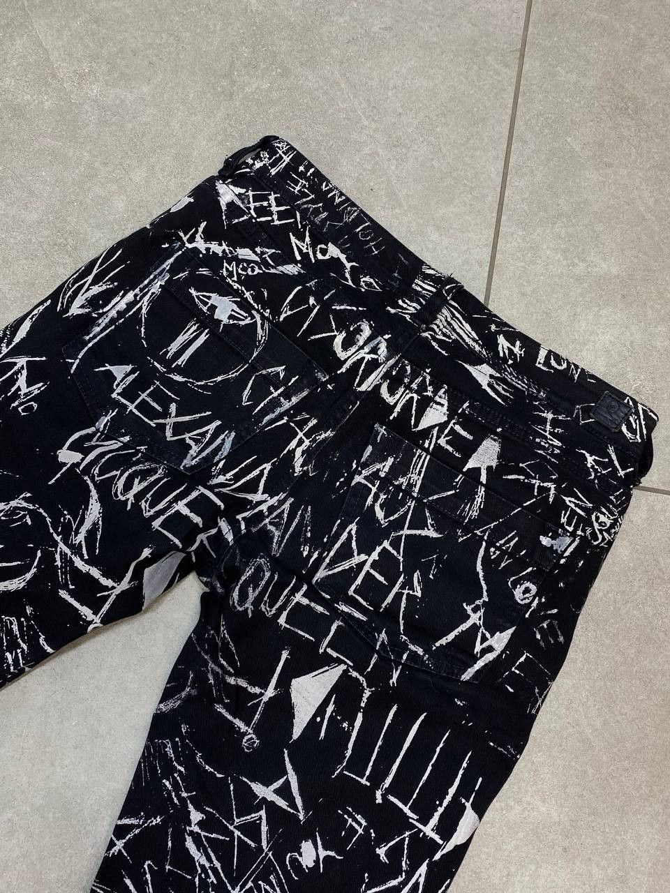 Alexander McQueen Archive Alexander McQueen Graffiti Punk Slim Pants Size US 26 / EU 42 - 6 Thumbnail