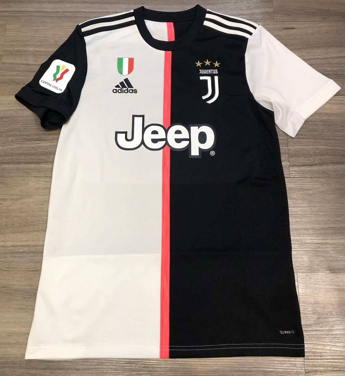 Juventus 19/20 home shirt #7 Ronaldo