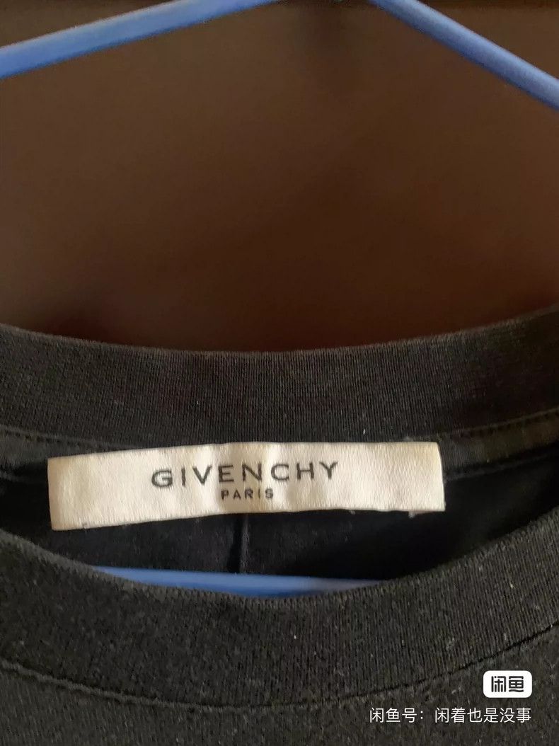 Givenchy Givenchy GVC shark short-sleeve T-shirt Size US M / EU 48-50 / 2 - 2 Thumbnail