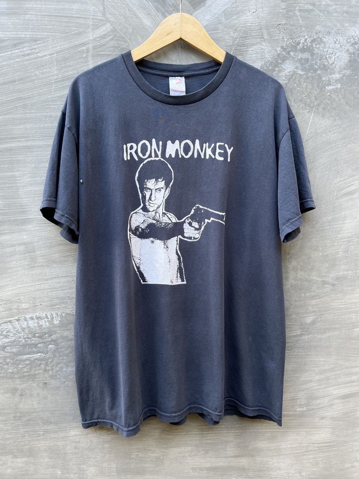 Band Tees Iron monkey 2000s Size US XL / EU 56 / 4 - 1 Thumbnail