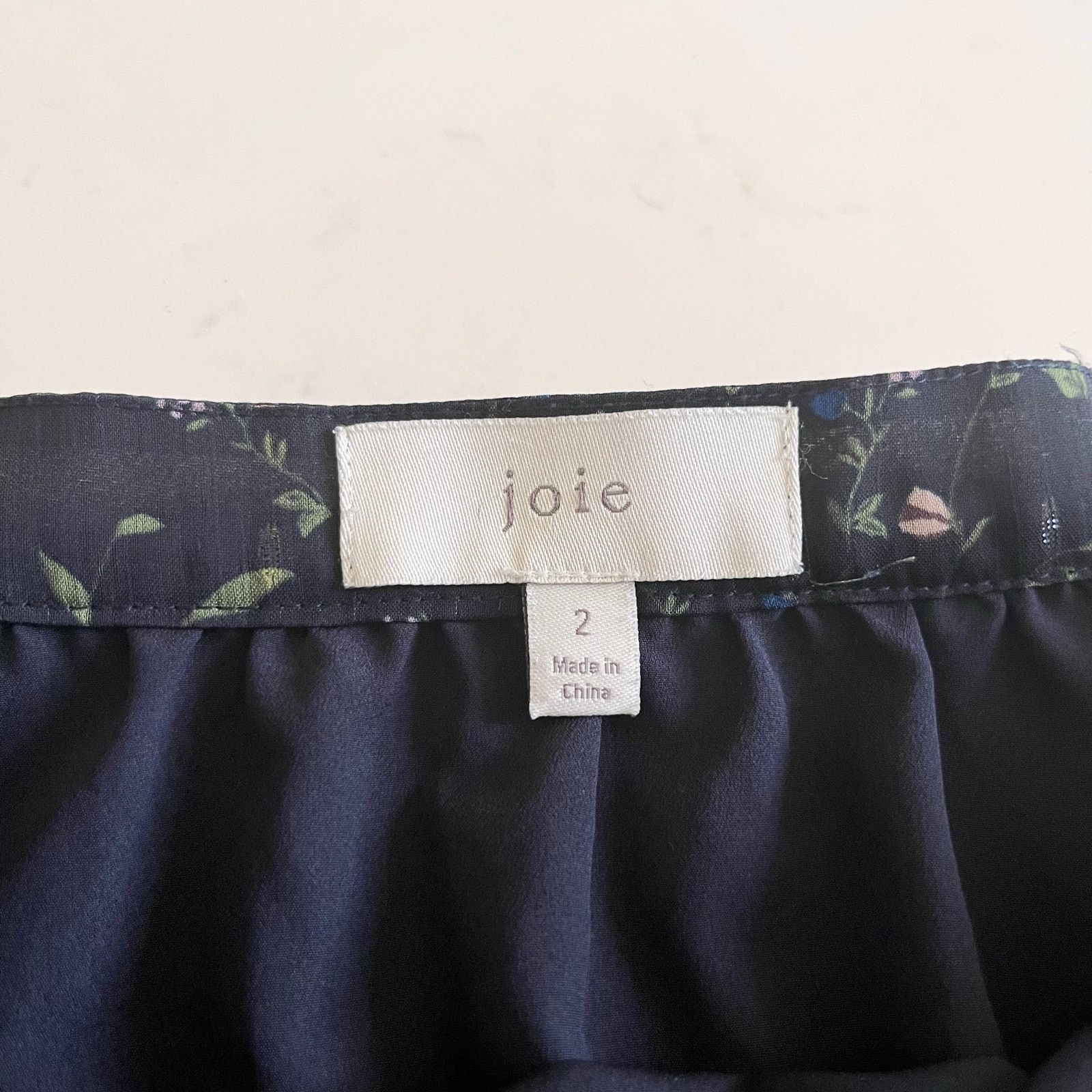 Joie Joie Noora Midnight Navy Floral Print Pleated Midi Skirt Size 26" / US 2 / IT 38 - 3 Thumbnail