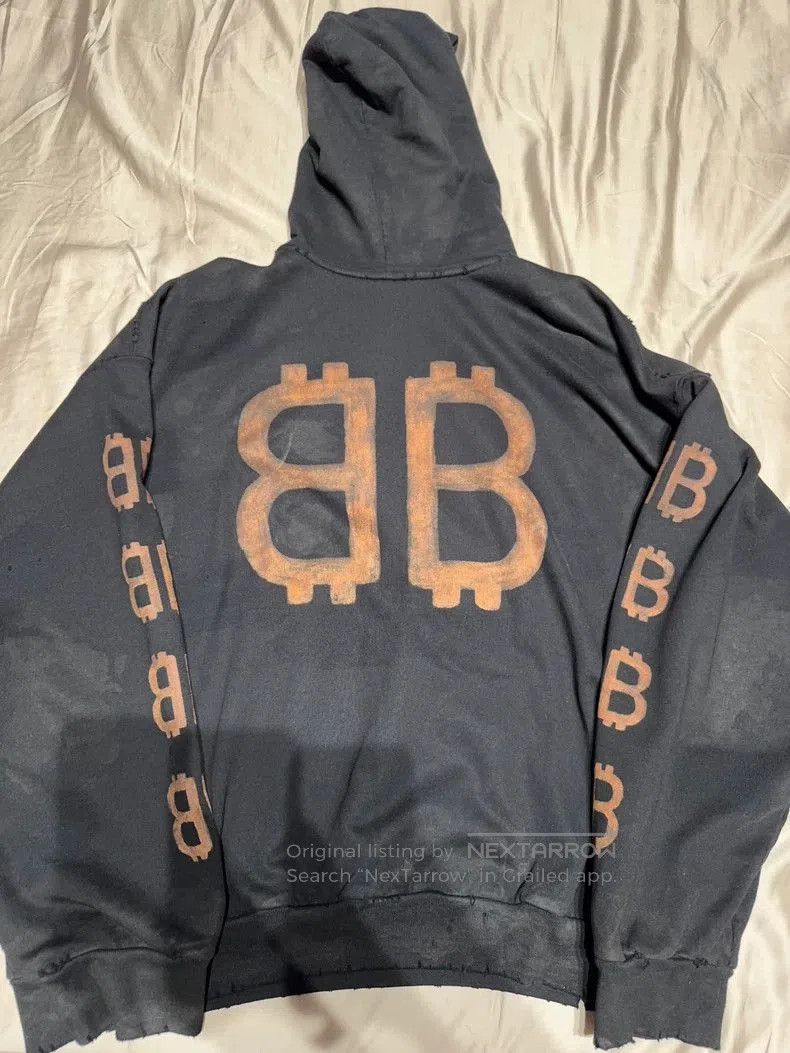 Balenciaga Balenciaga FW23 Distressed Logo Hoodie. Size US M / EU 48-50 / 2 - 2 Thumbnail