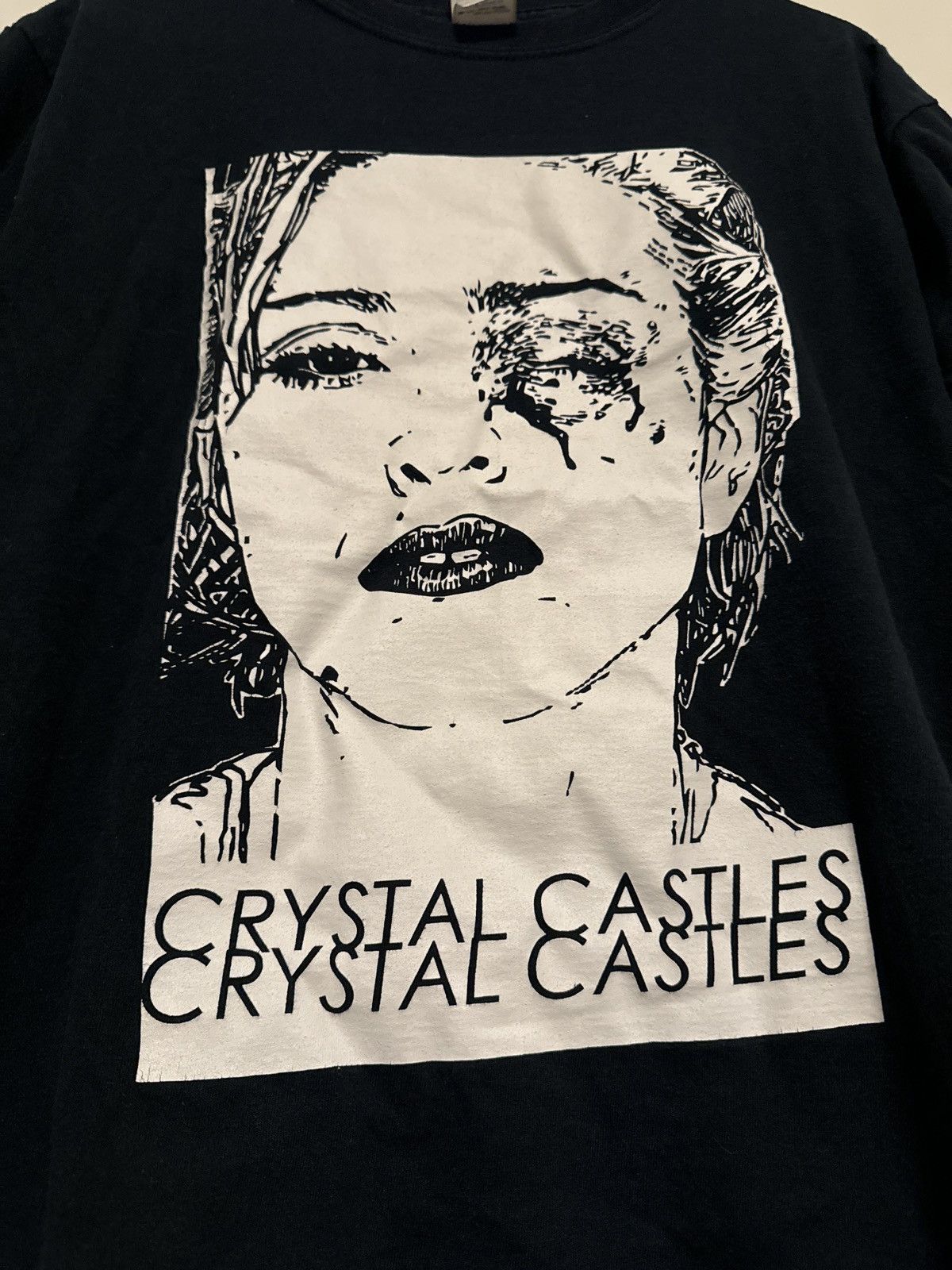 Vintage Vintage Crystal Castles Shirt Size US M / EU 48-50 / 2 - 2 Thumbnail