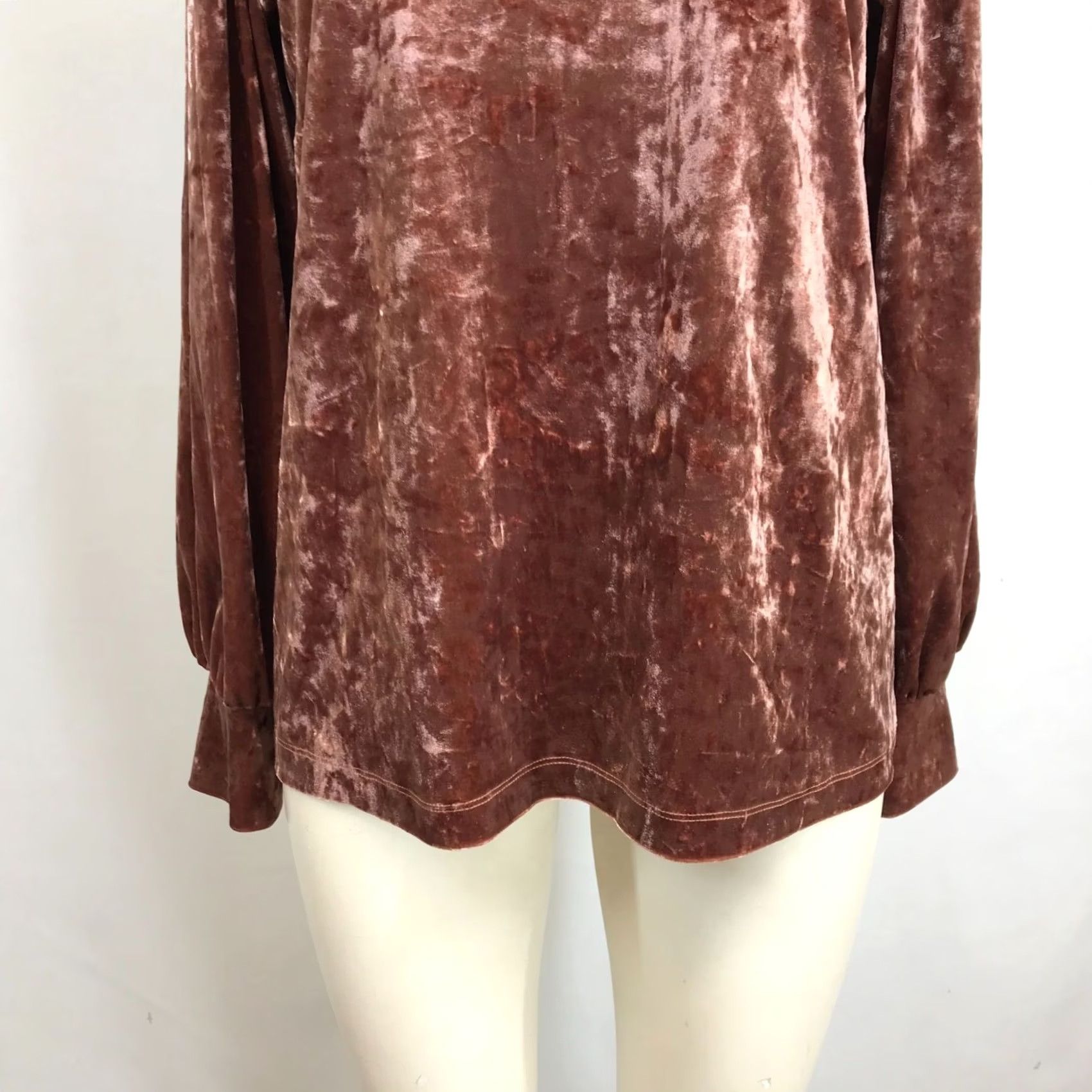 Vintage ModCloth Shirt Top Womens L Mauve Long Sleeve Round Neck Velour Brown Size L / US 10 / IT 46 - 3 Thumbnail
