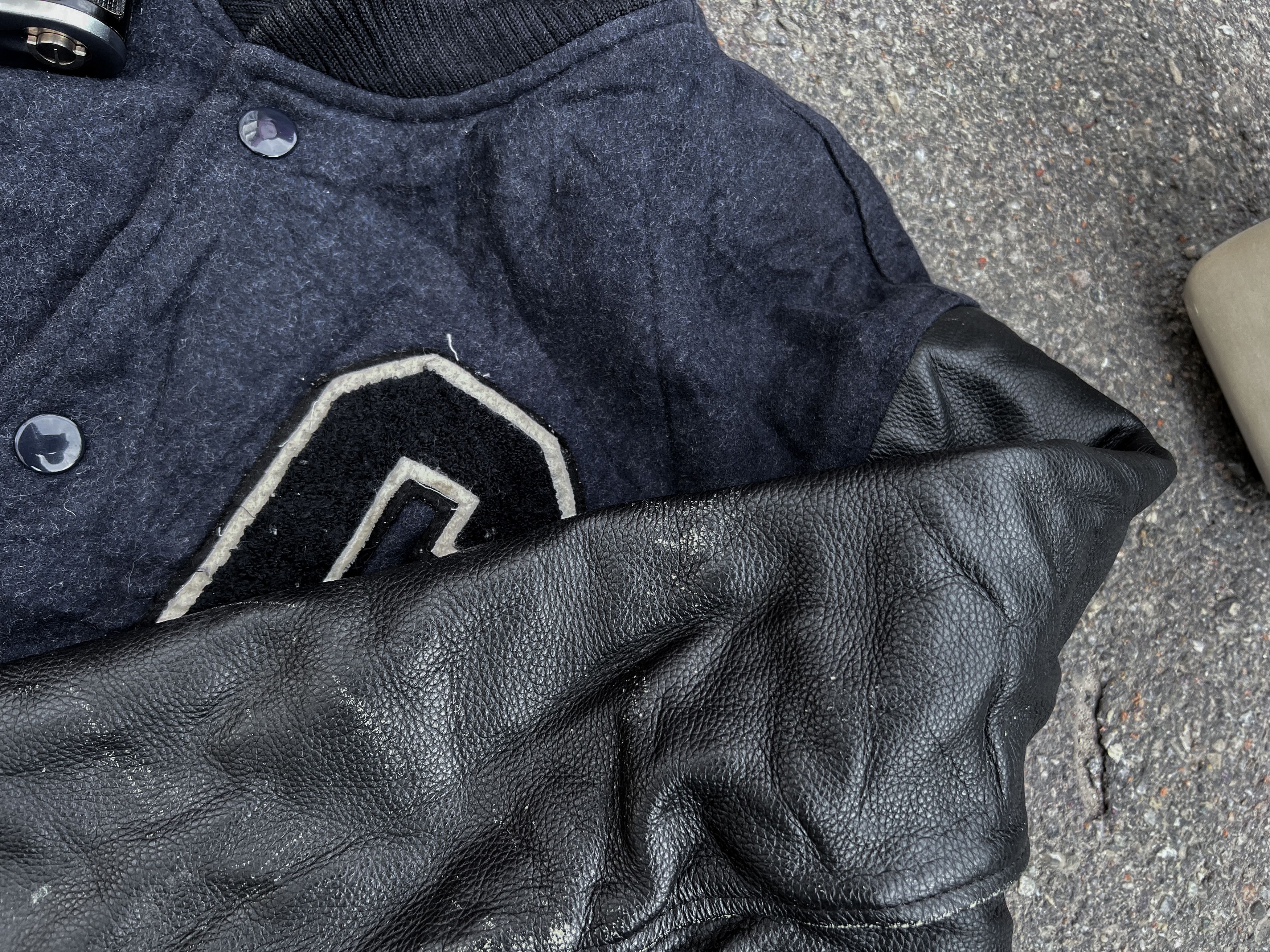 Carhartt 💲RARE💲 Carhartt Bandit Jacket Baseball Bomber M Size Size US M / EU 48-50 / 2 - 10 Thumbnail