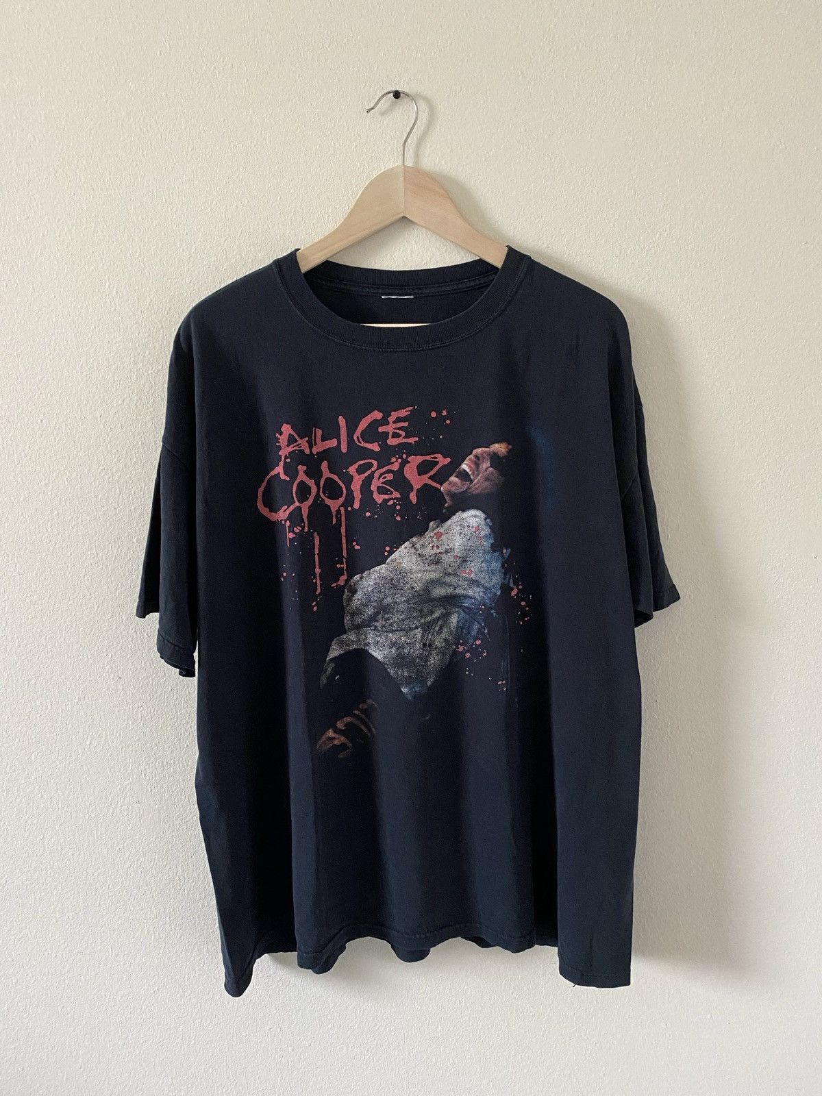 image of Vintage 2006 Alice Cooper Tour Shirt in Black, Men's (Size 2XL)