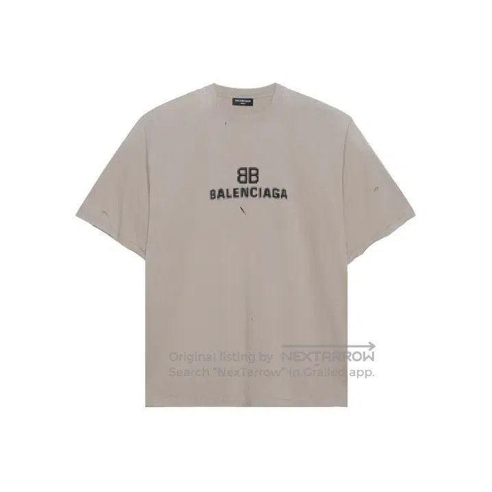 Balenciaga Balenciaga Distressed Logo Short Sleeve Tee. Size US S / EU 44-46 / 1 - 1 Thumbnail