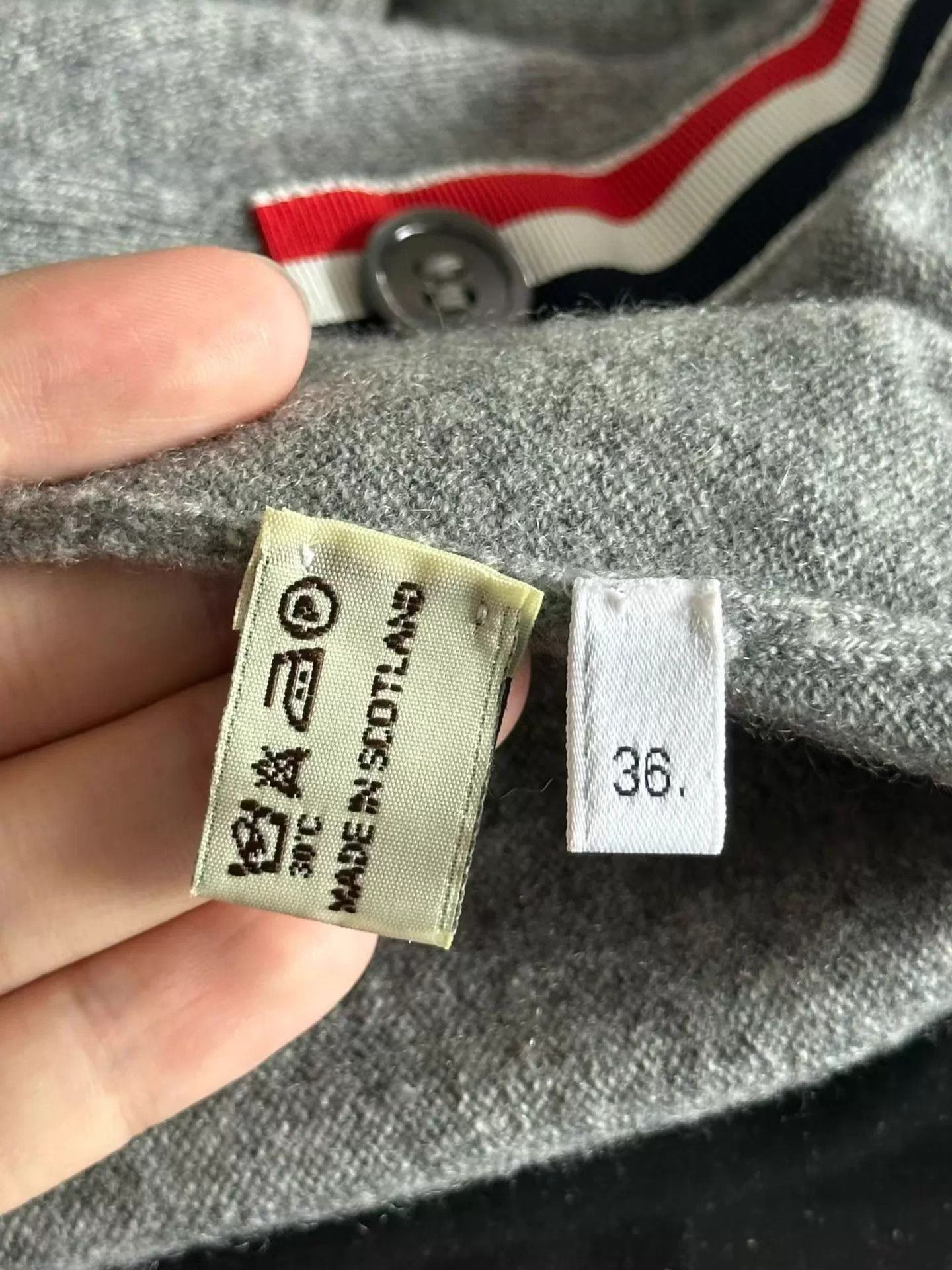 Thom Browne Thom Browne Grey Cashmere Cardigan 36 98 New Size XS / US 0-2 / IT 36-38 - 4 Thumbnail
