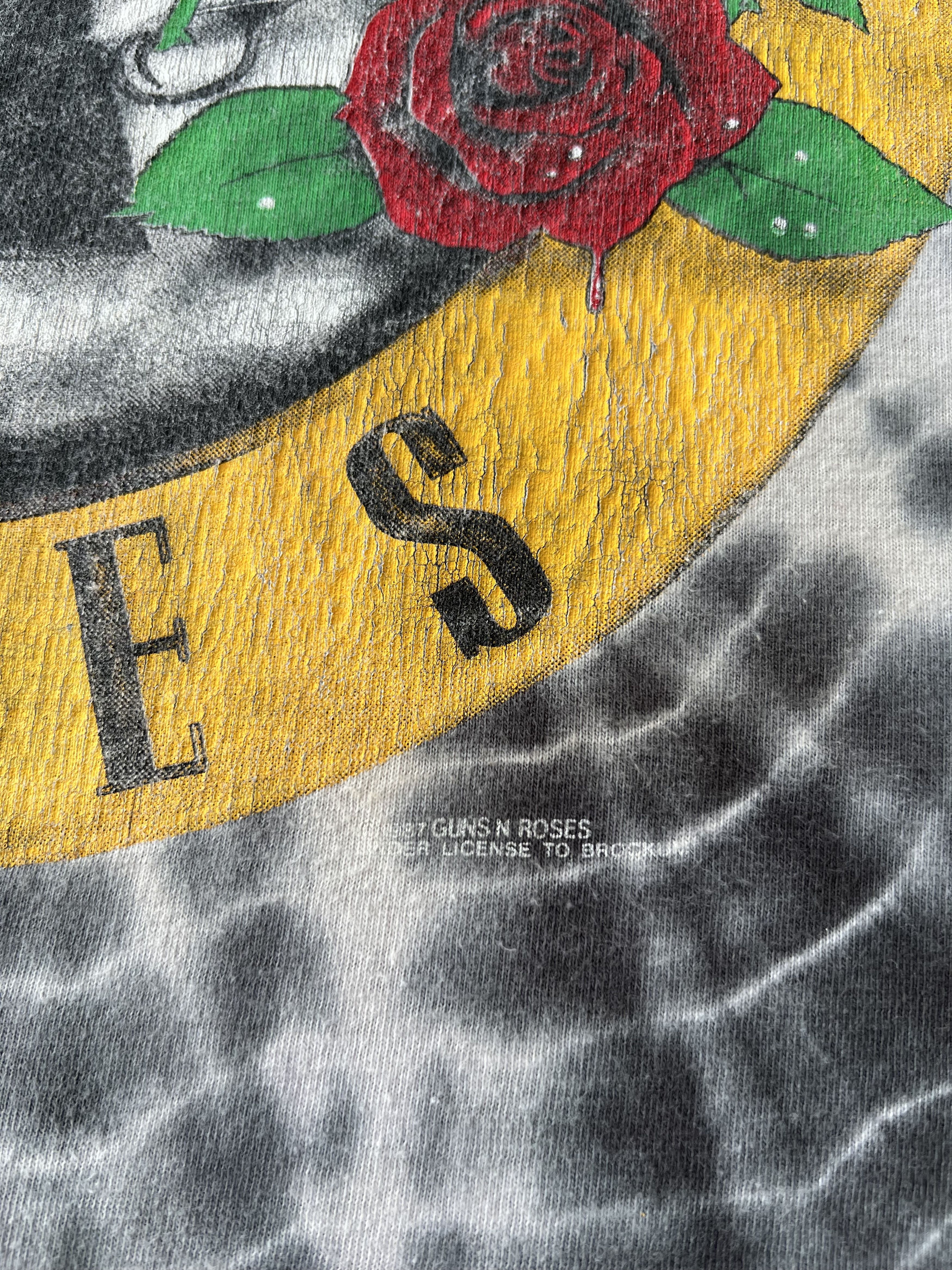 Band Tees Vintage 1987 Guns N Roses Symmetria Tie Dye T-shirt Size US L / EU 52-54 / 3 - 5 Thumbnail