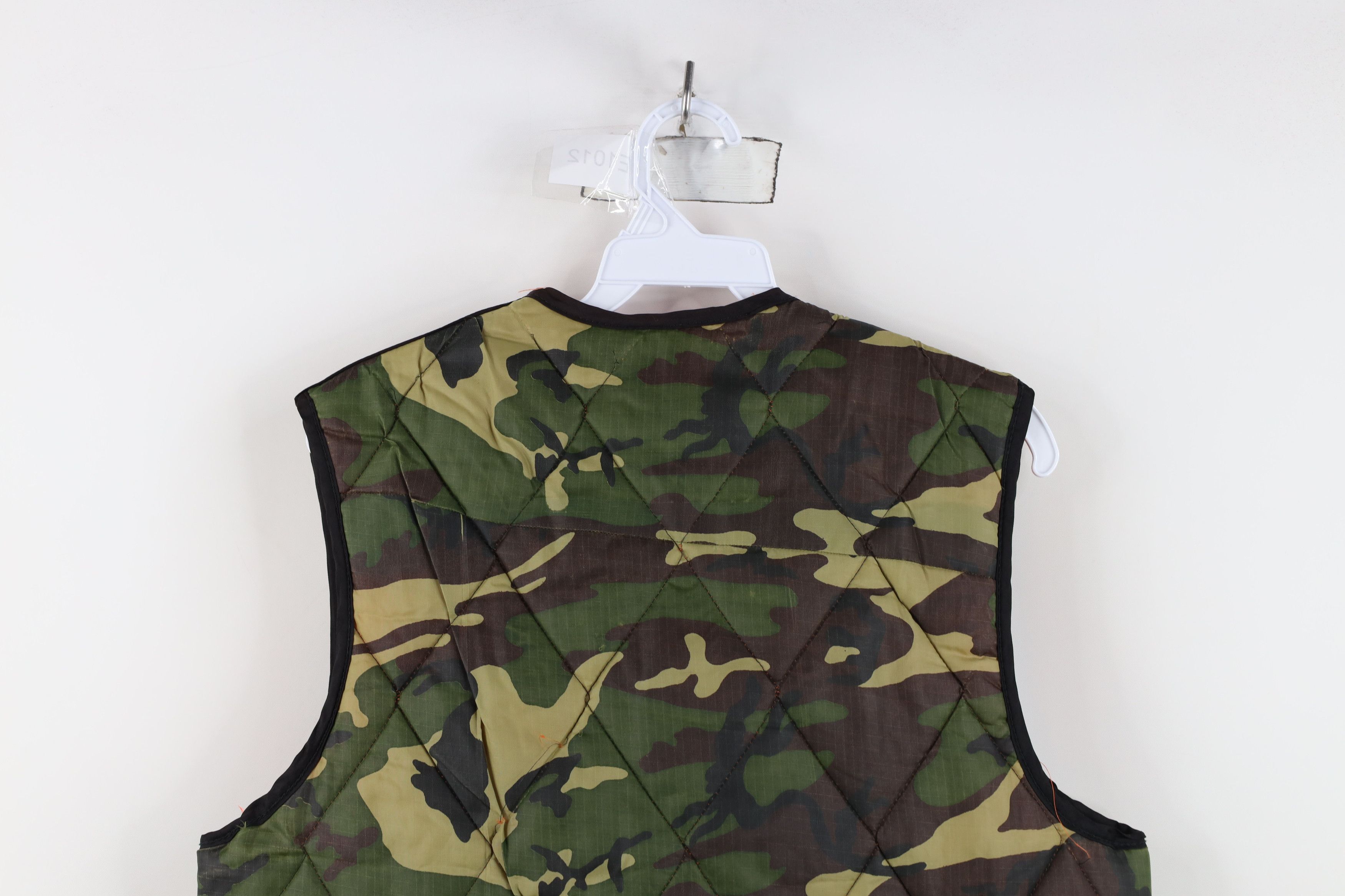 Vintage Vintage 70s Streetwear Reversible Camouflage Puffer Vest Size US L / EU 52-54 / 3 - 9 Thumbnail