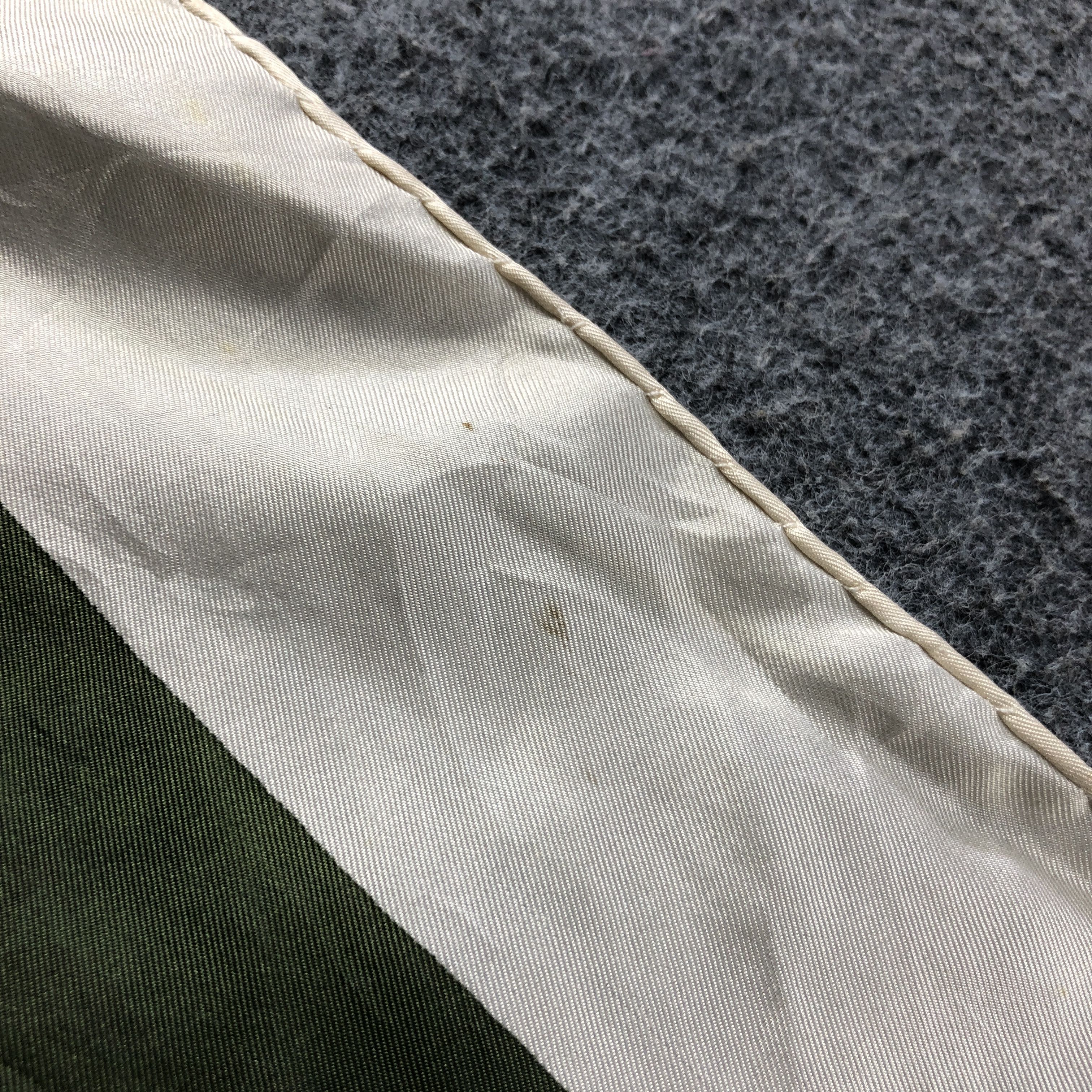 Vintage Vintage Luxury Baroque Hand Rolled Silk Scarf M1359 Size ONE SIZE - 10 Thumbnail
