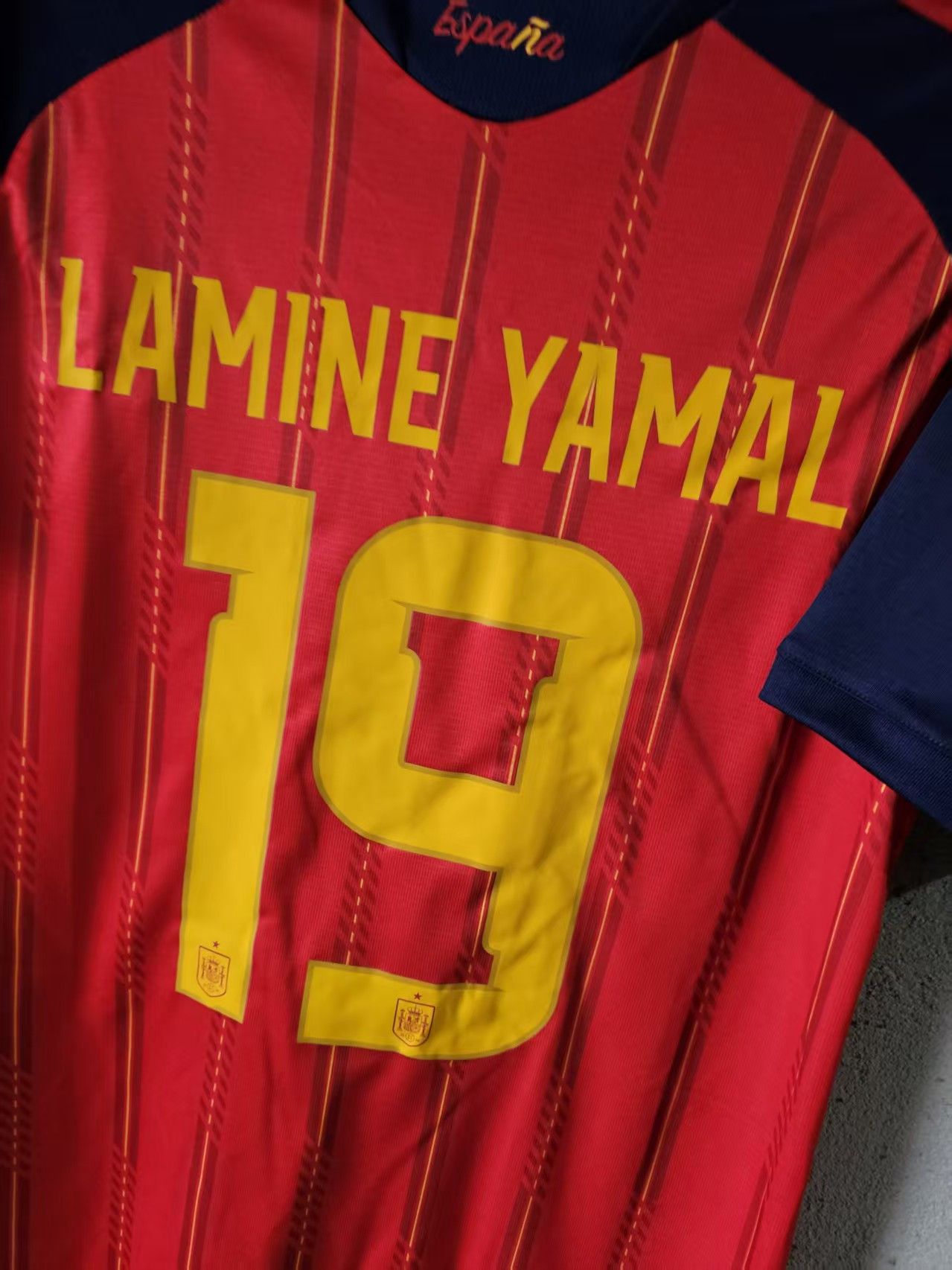 Other 19 Lamine Yamal Jersey 2026 Spain Size US XL / EU 56 / 4 - 3 Thumbnail