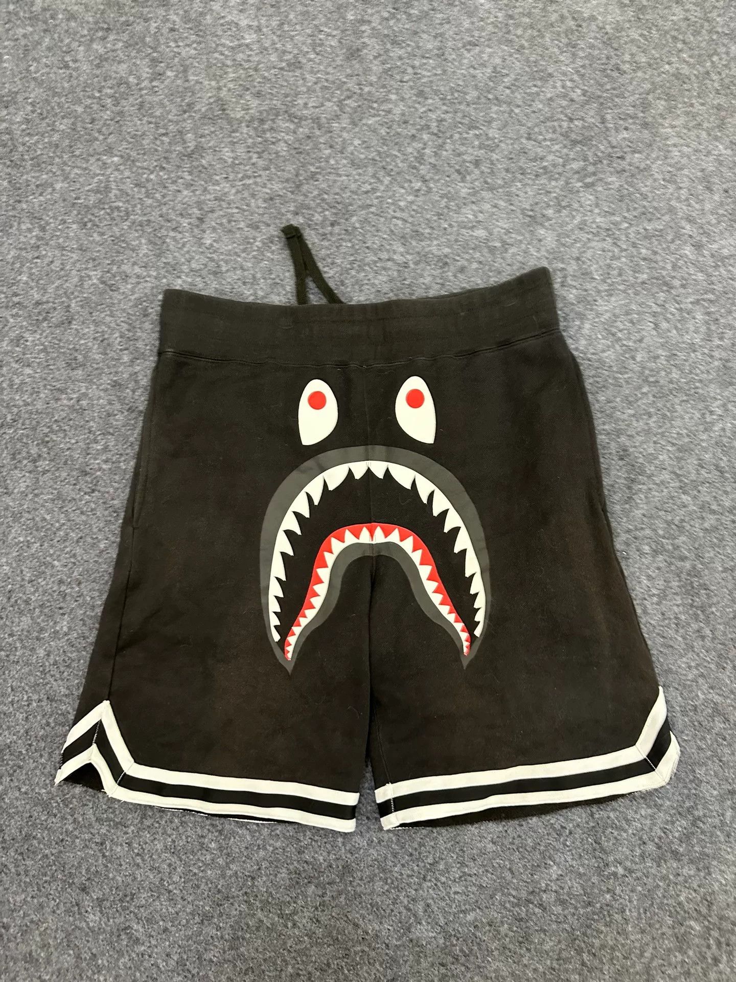 Bape Bape Multi Shark Shorts Designer Size US 34 / EU 50 - 1 Thumbnail