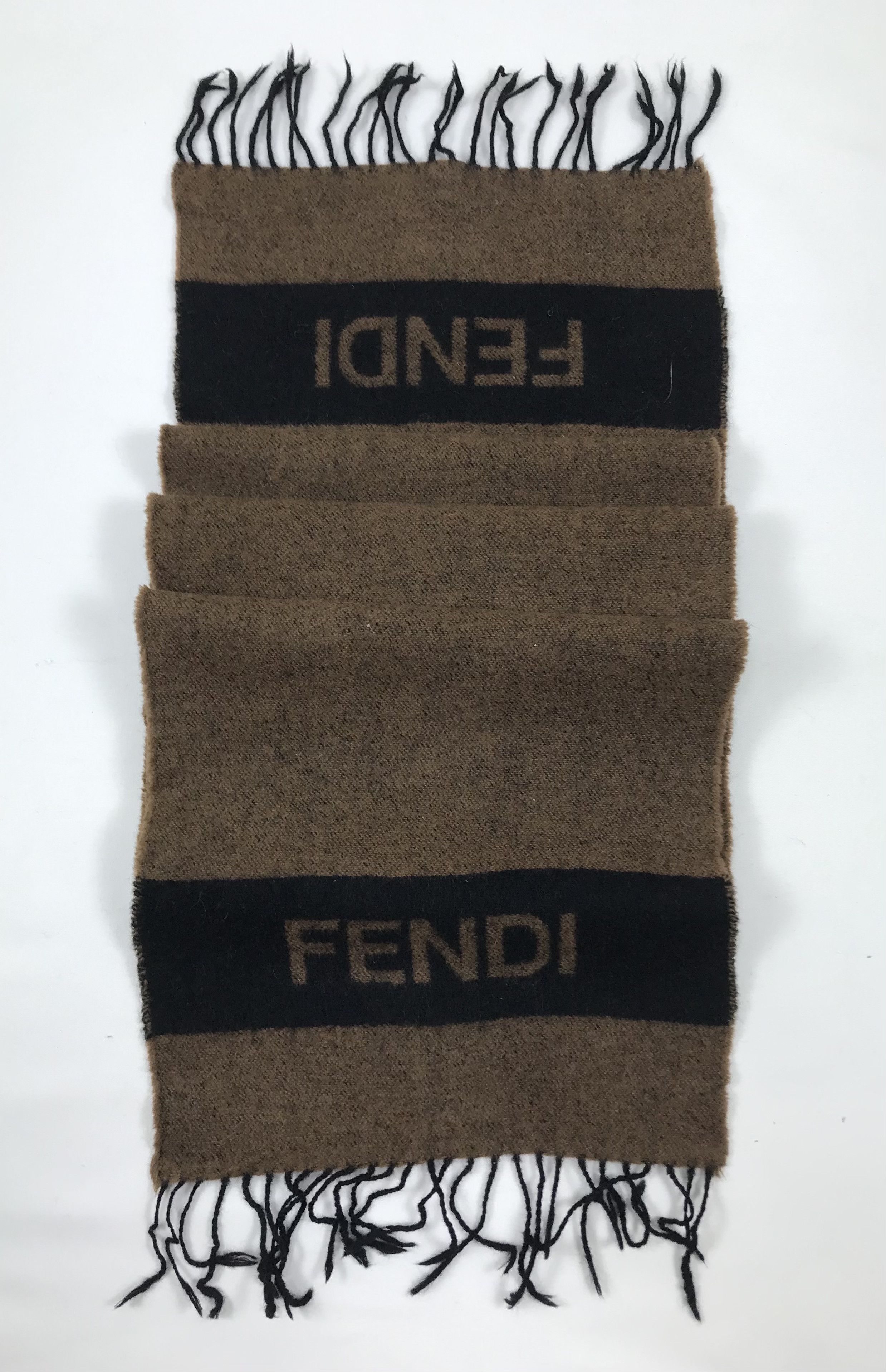 Fendi Fendi Scarf / Muffler / Wool Size ONE SIZE - 3 Thumbnail