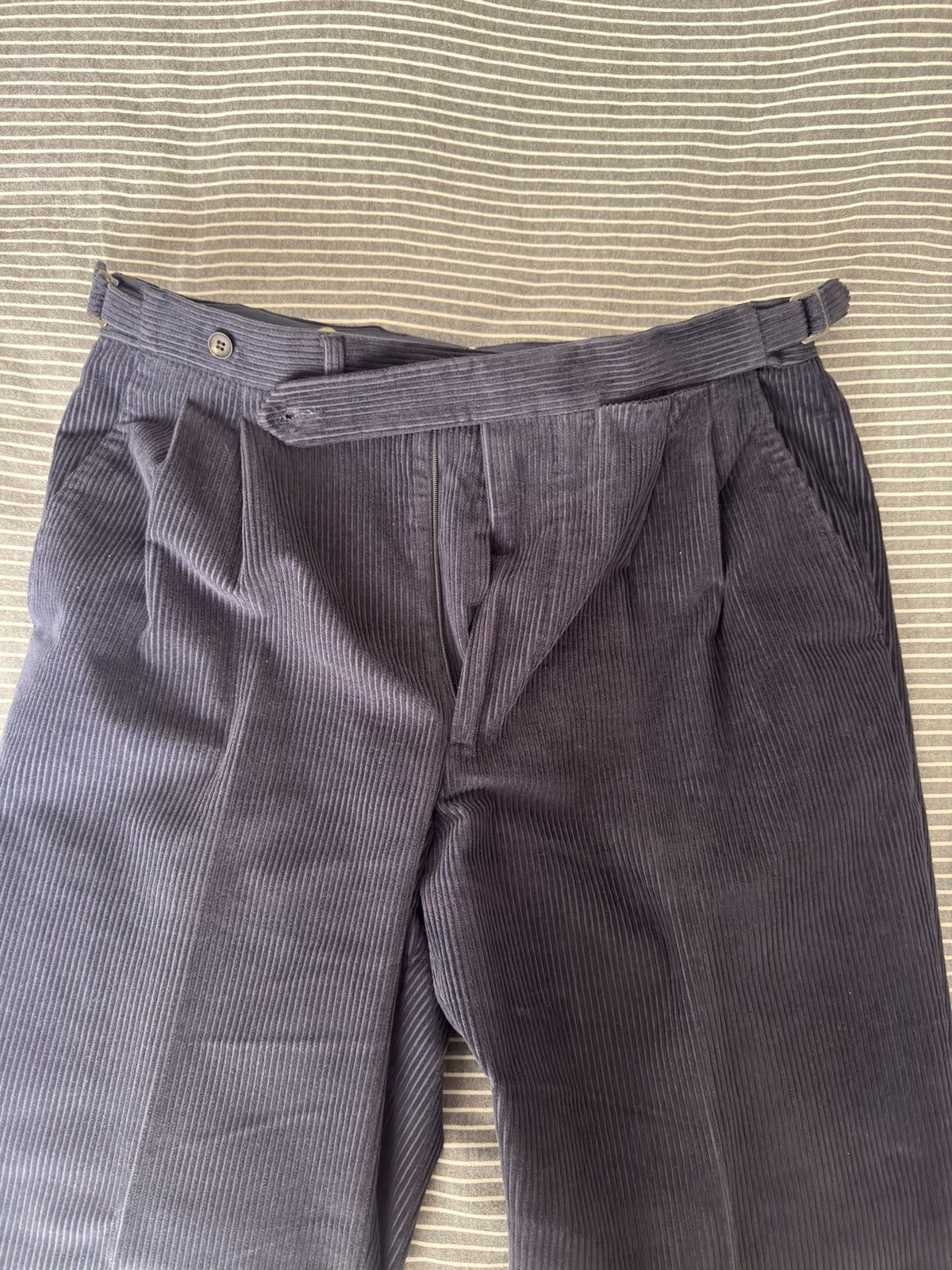 Berg & Berg Berg Berg Pleated Navy Corduroy Trousers 50/34 Size 34R - 5 Thumbnail