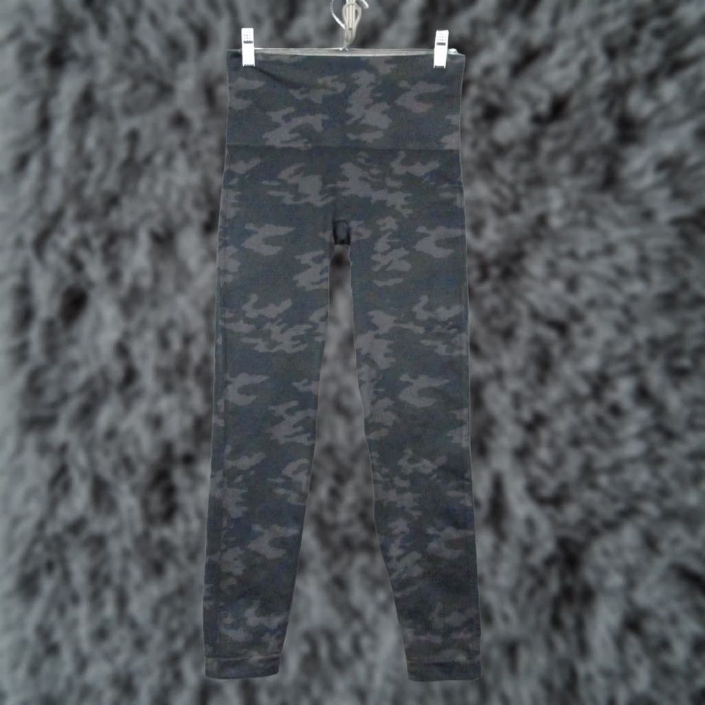 Spanx SPANX Assets Camo Leggings Women Large High Rise Shaping Multicolor Size 36" / US 14 / IT 50 - 1 Thumbnail