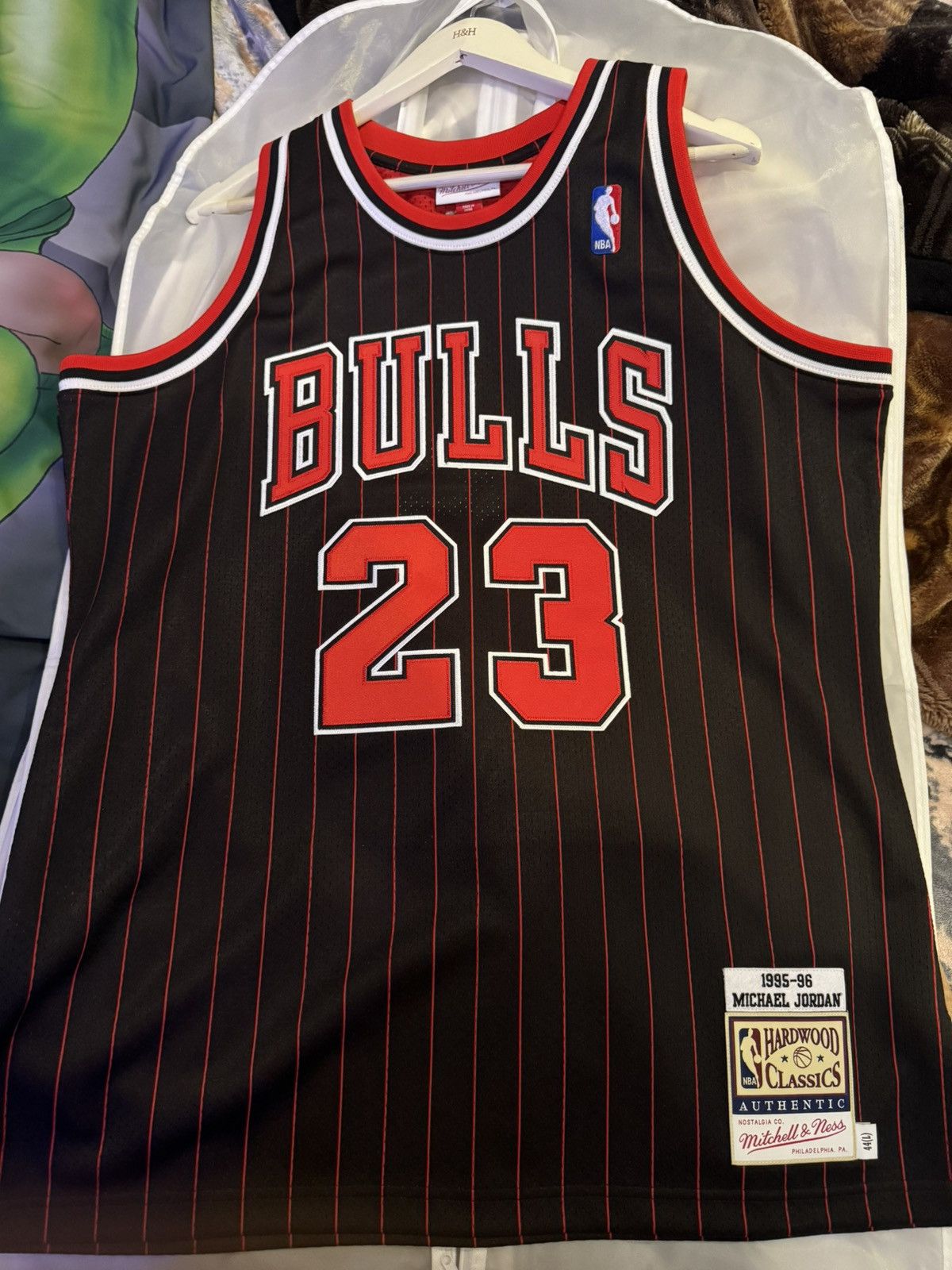 Mitchell & Ness Michael Jordan Bulls Pinstripe 1995-96 Jersey Size US L / EU 52-54 / 3 - 1 Thumbnail