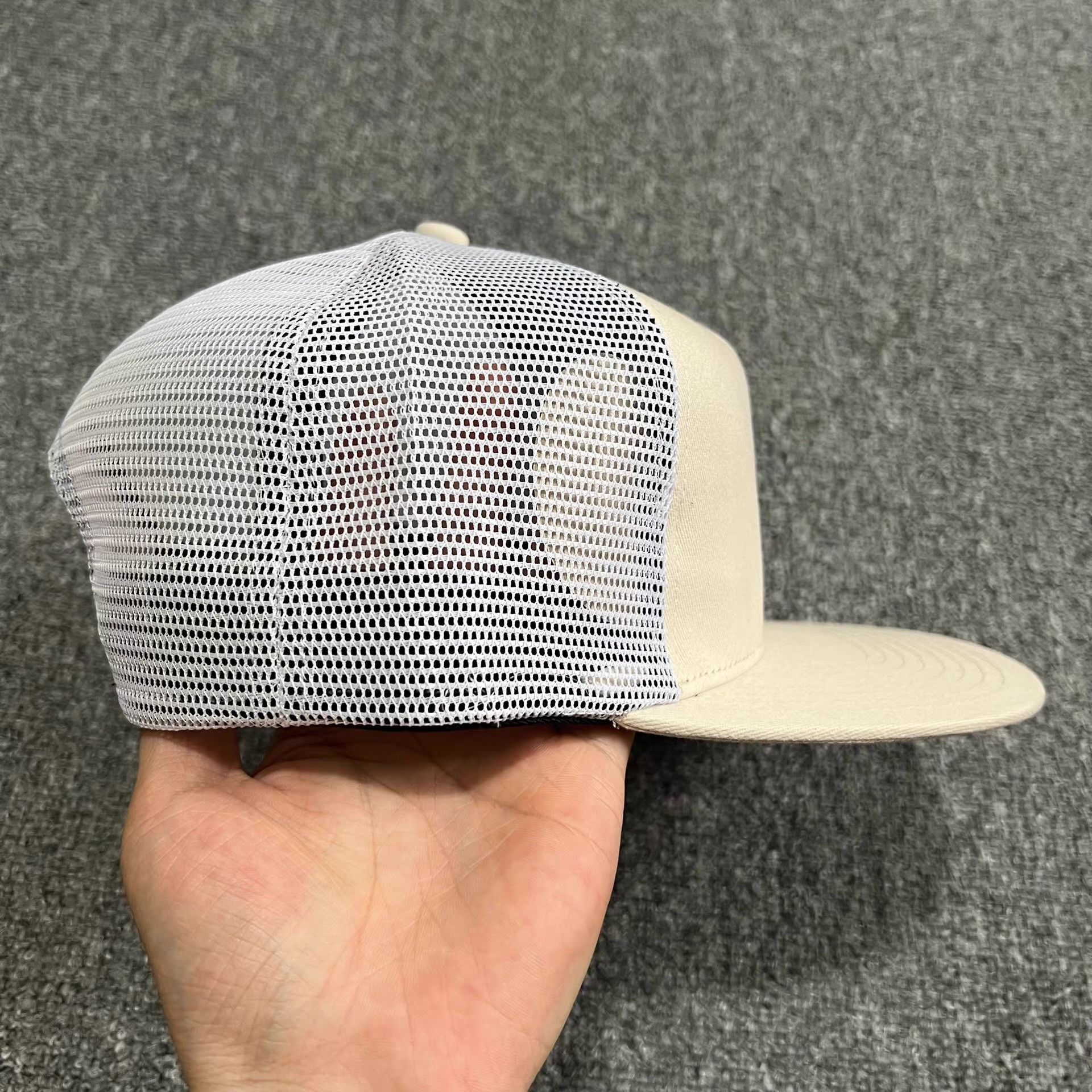 Honor the Gift Honor The Gift embroidered mesh trucker baseball cap Q7 Size ONE SIZE - 6 Thumbnail
