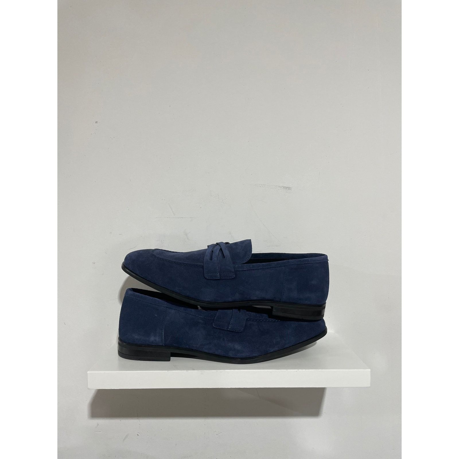 Stuart Weitzman STUART WEITZMAN NAVY BLUE LOAFERS Size US 15 / EU 48 - 3 Thumbnail