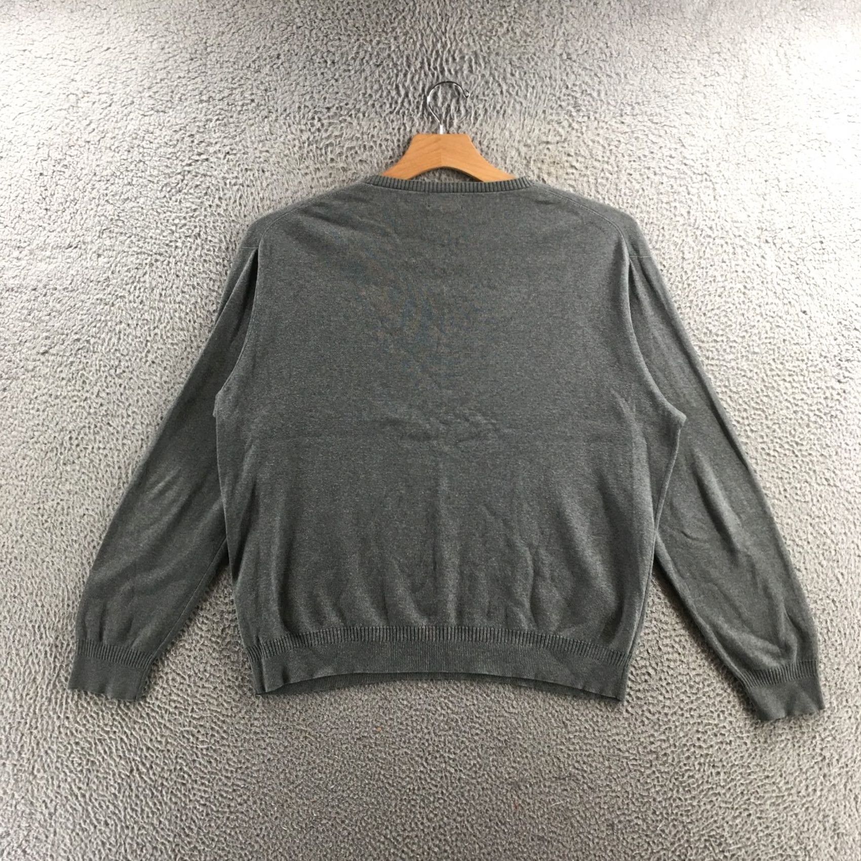 Calvin Klein Calvin Klein CK Sweater Mens Large Gray V-Neck Knit Pullover Classic Cotton Size US L / EU 52-54 / 3 - 7 Thumbnail