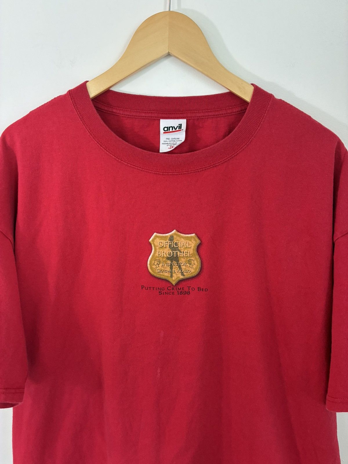 Vintage BROTHEL INSPECTOR Oversize Sex Joke Adult Humor Tee Size US XXL / EU 58 / 5 - 1 Thumbnail