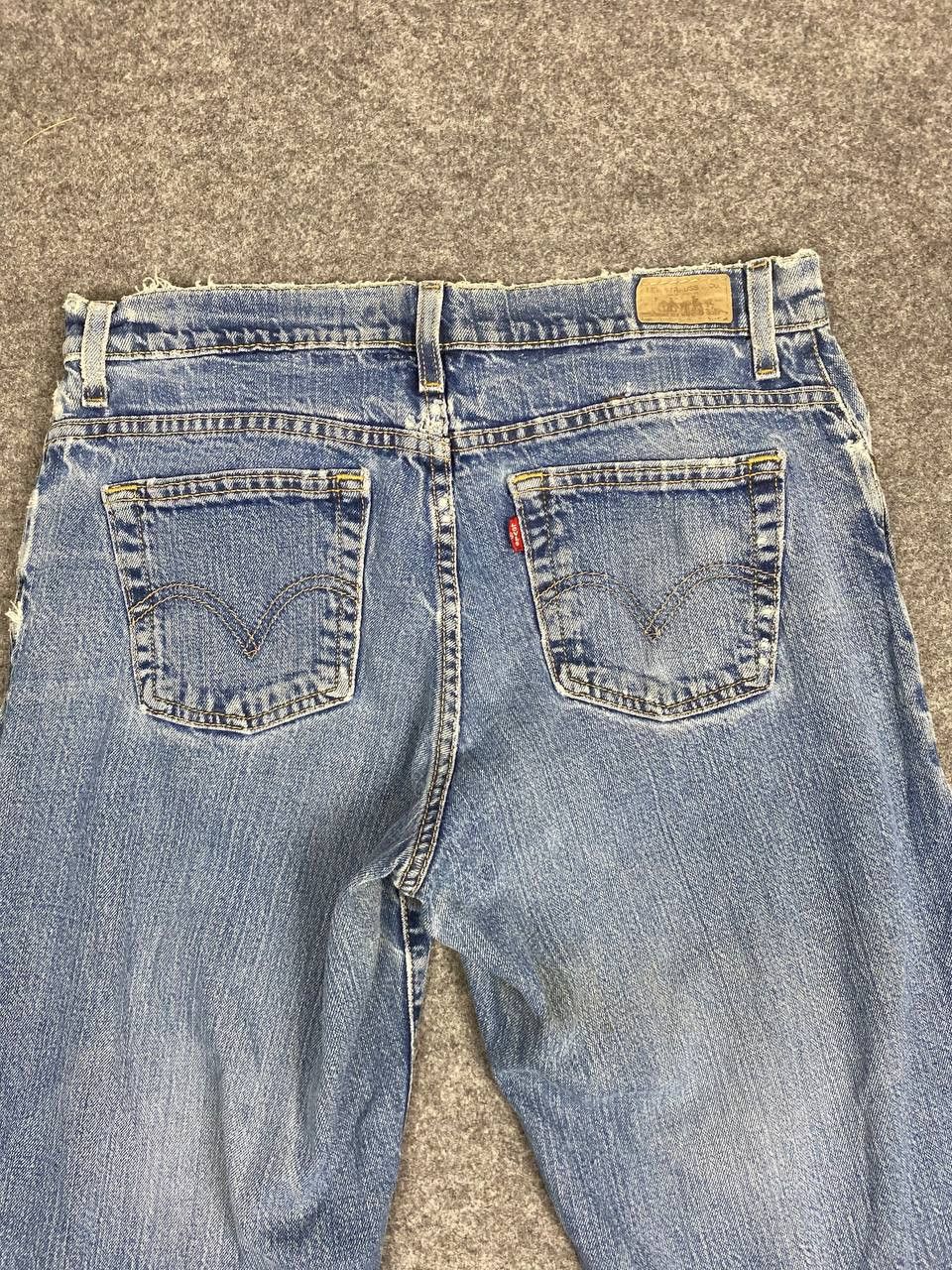 Levi's vintage levis 550 relaxed tapered distressed denim Size US 33 - 3 Thumbnail