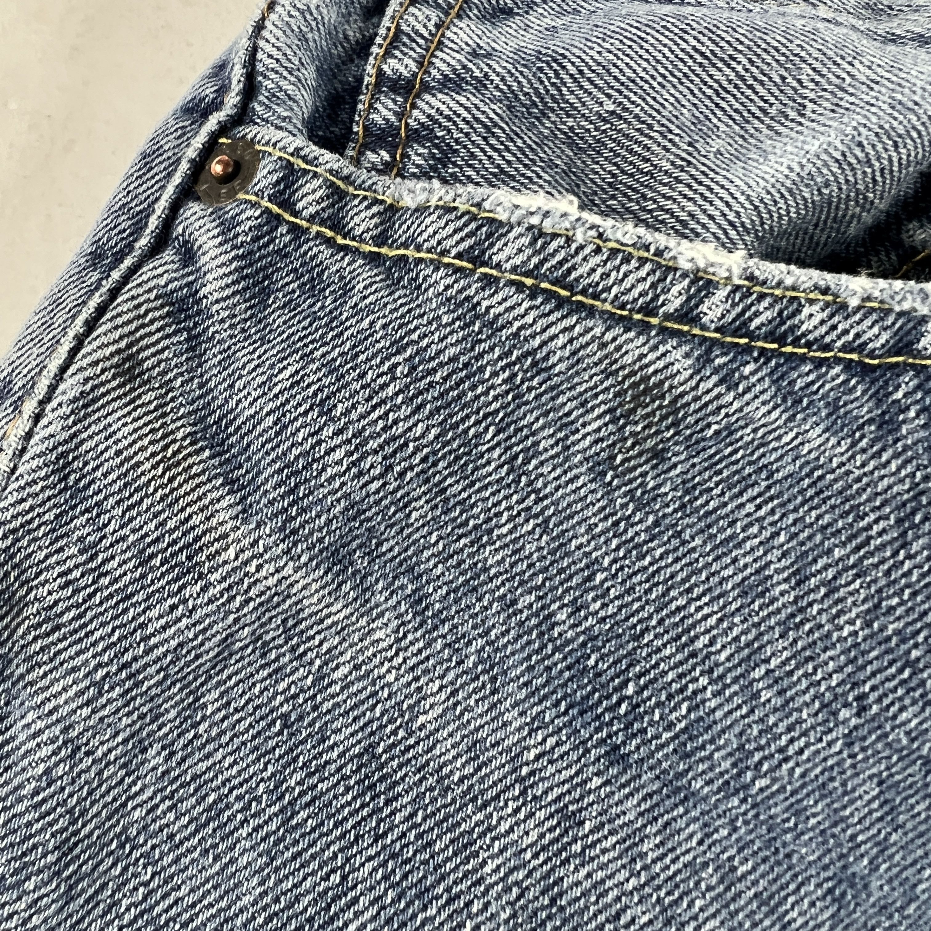 Levi's Levi's Jean Shorts 517 Faded Cut Off Frayed Hem Denim Jorts Size US 33 - 3 Thumbnail