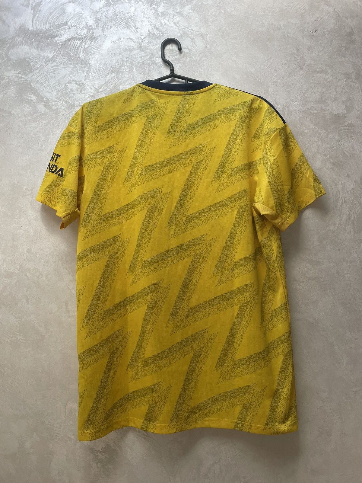 Adidas ARSENAL LONDON 2019/2020 AWAY FOOTBALL SOCCER SHIRT JERSEY Size US L / EU 52-54 / 3 - 7 Thumbnail