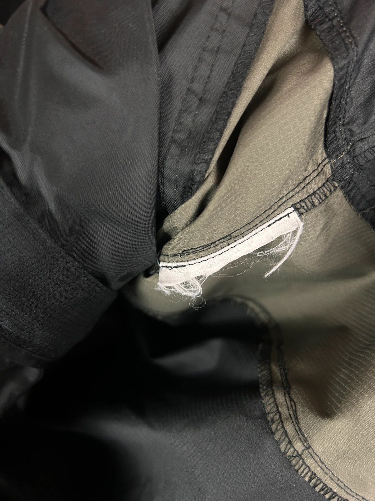 Jack Wolfskin Jack Wolfskin black windbreaker jacket with hood Size US S / EU 44-46 / 1 - 8 Thumbnail