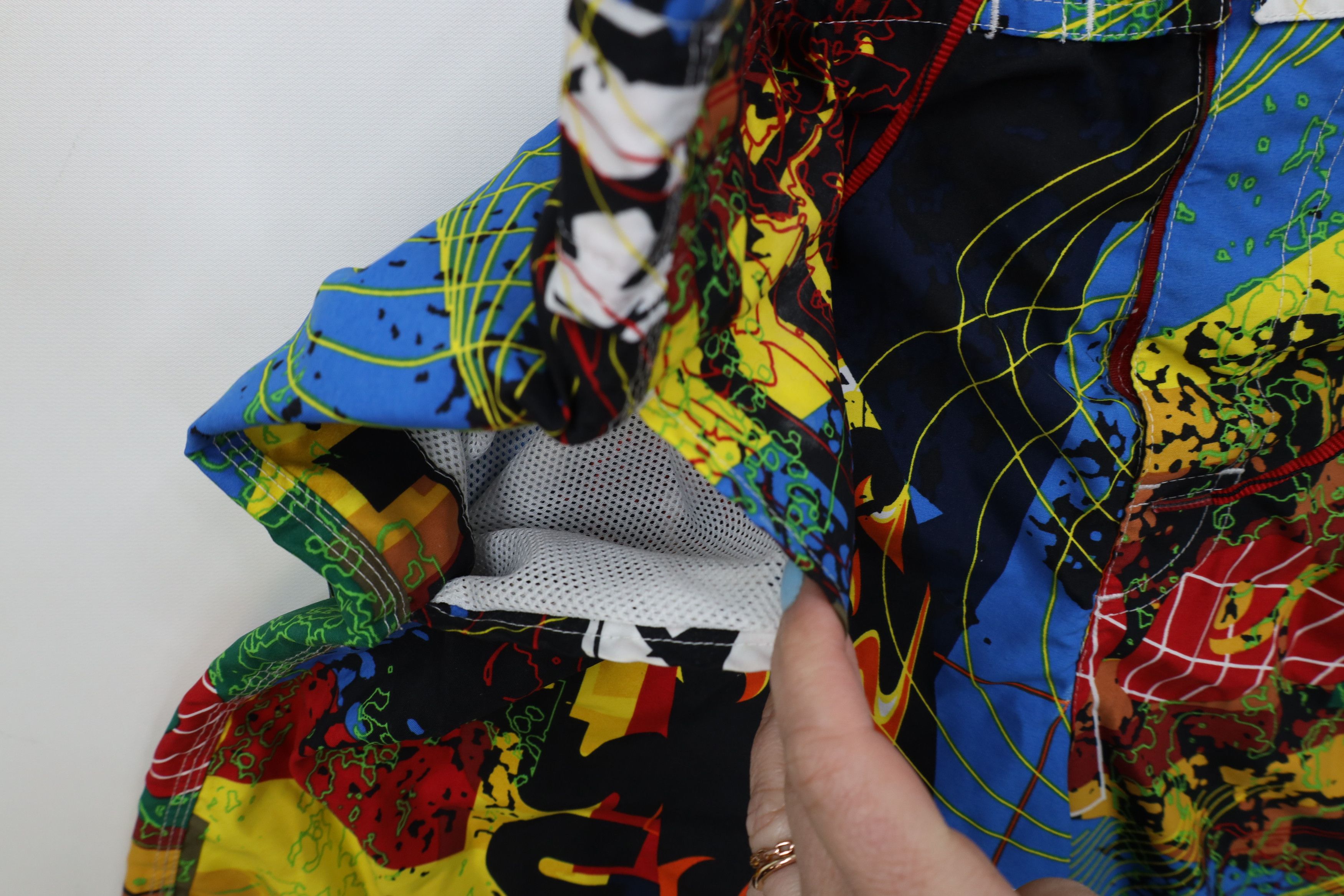 Vintage Vintage 90s Y2K Streetwear Graffiti Fire Flames Board Shorts Size US 36 / EU 52 - 6 Thumbnail