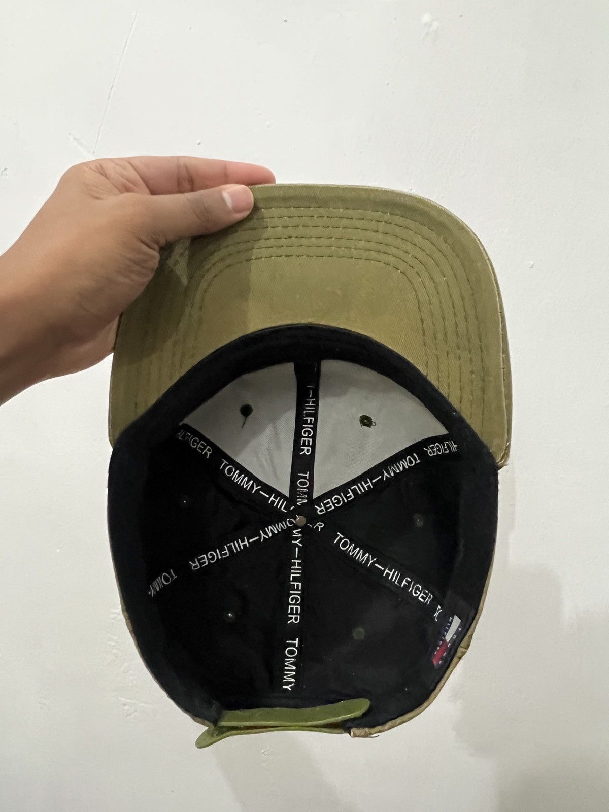 Tommy Hilfiger Tommy Hilfiger Big Logo Fade Hat Size ONE SIZE - 12 Thumbnail